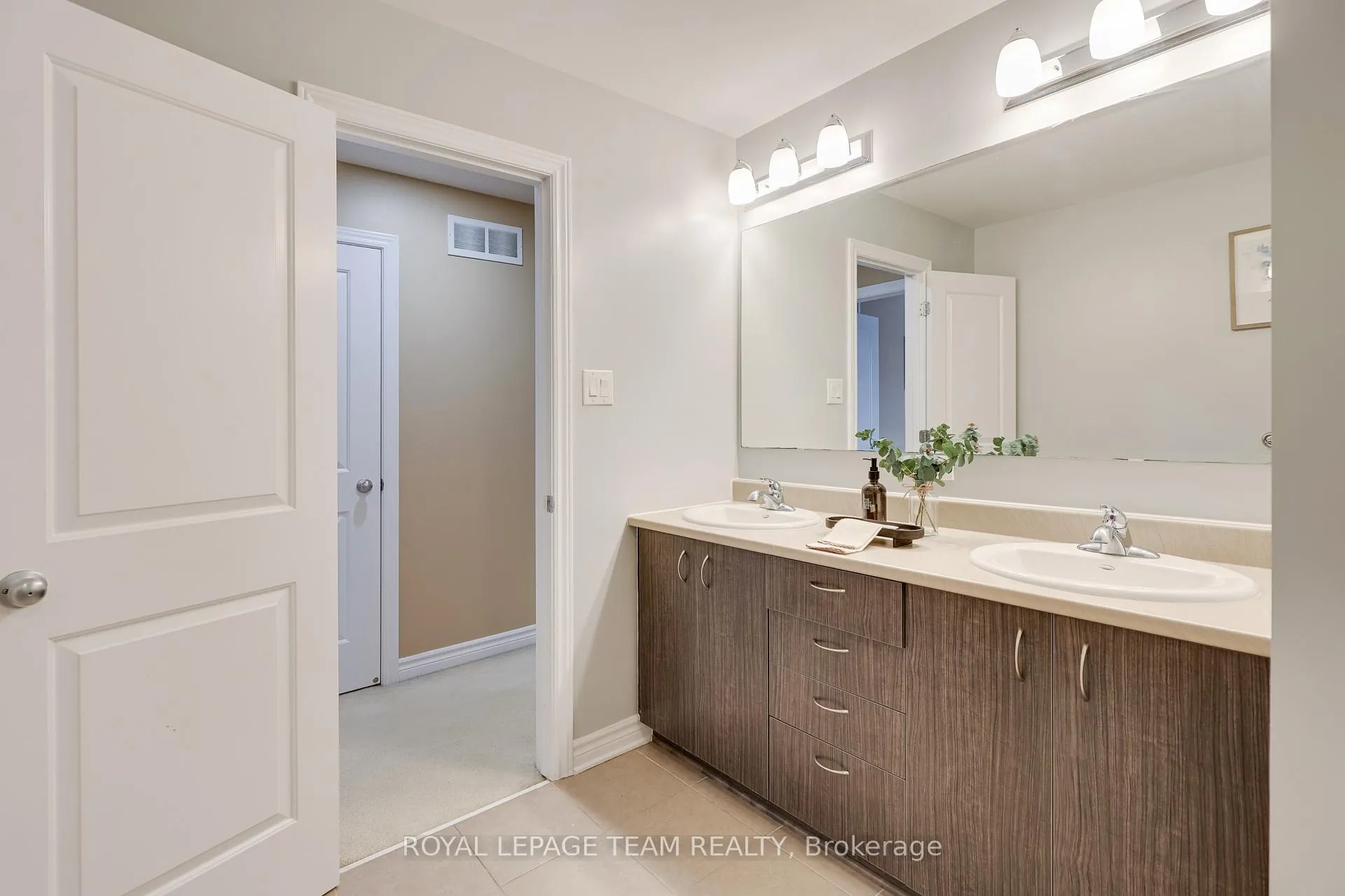 Photo 46 of 209 Mission Trail Crescent, Ottawa, Kanata - Kanata Lakes/Heritage Hills — HOMEH