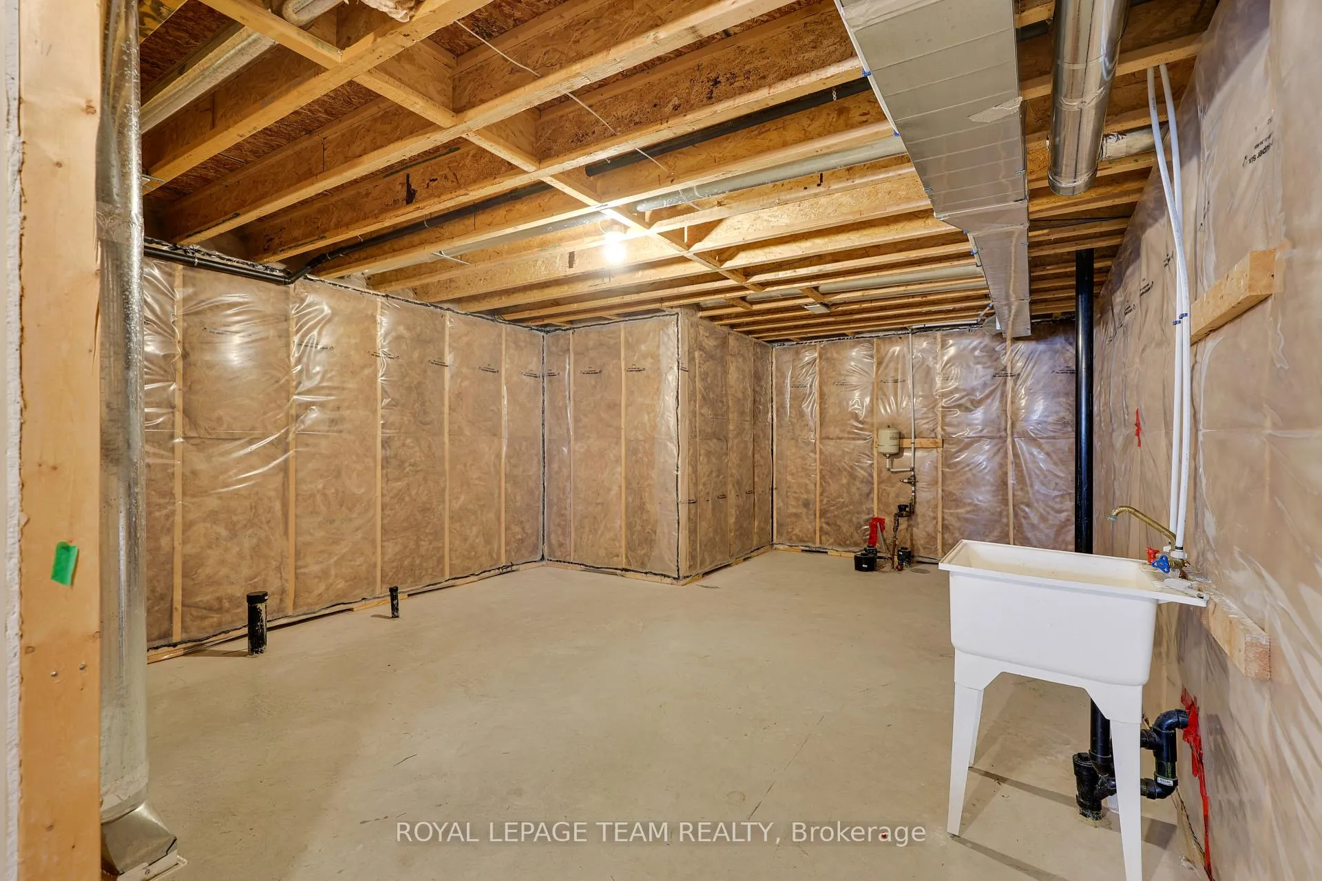Photo 48 of 209 Mission Trail Crescent, Ottawa, Kanata - Kanata Lakes/Heritage Hills — HOMEH