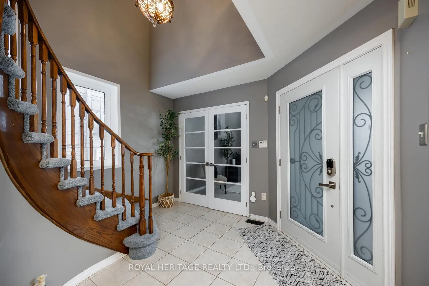 Photo 2 of 1545 Arborwood Drive, Oshawa, Taunton — HOMEH