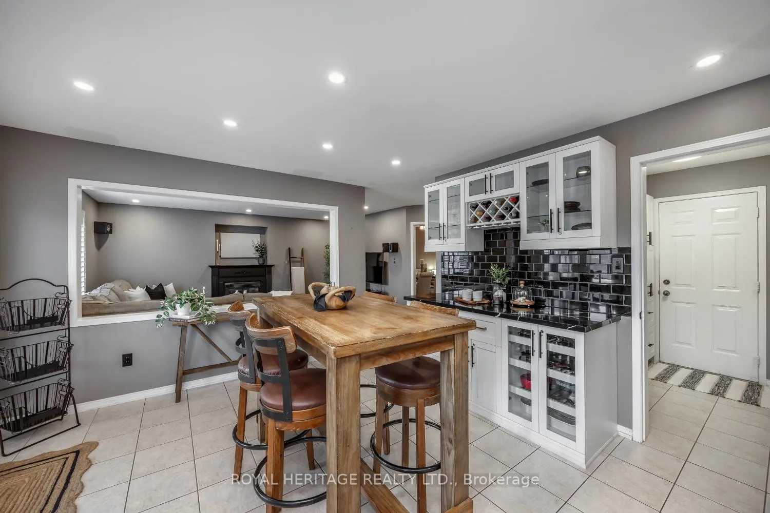 Photo 5 of 1545 Arborwood Drive, Oshawa, Taunton — HOMEH