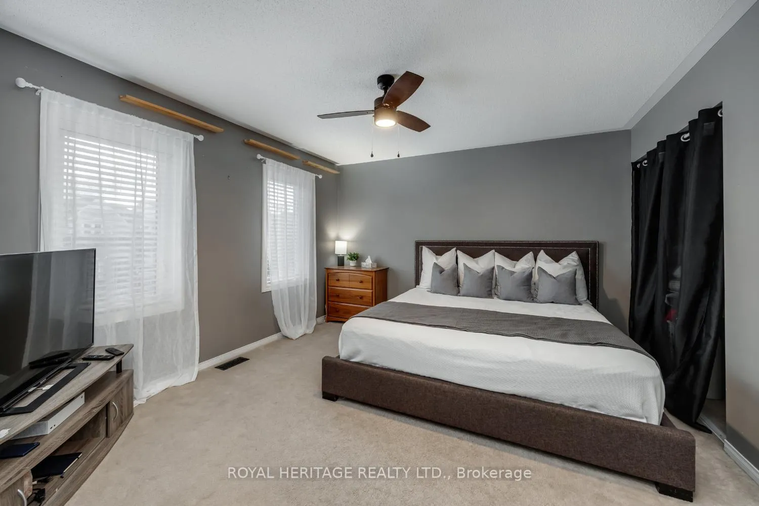 Photo 13 of 1545 Arborwood Drive, Oshawa, Taunton — HOMEH
