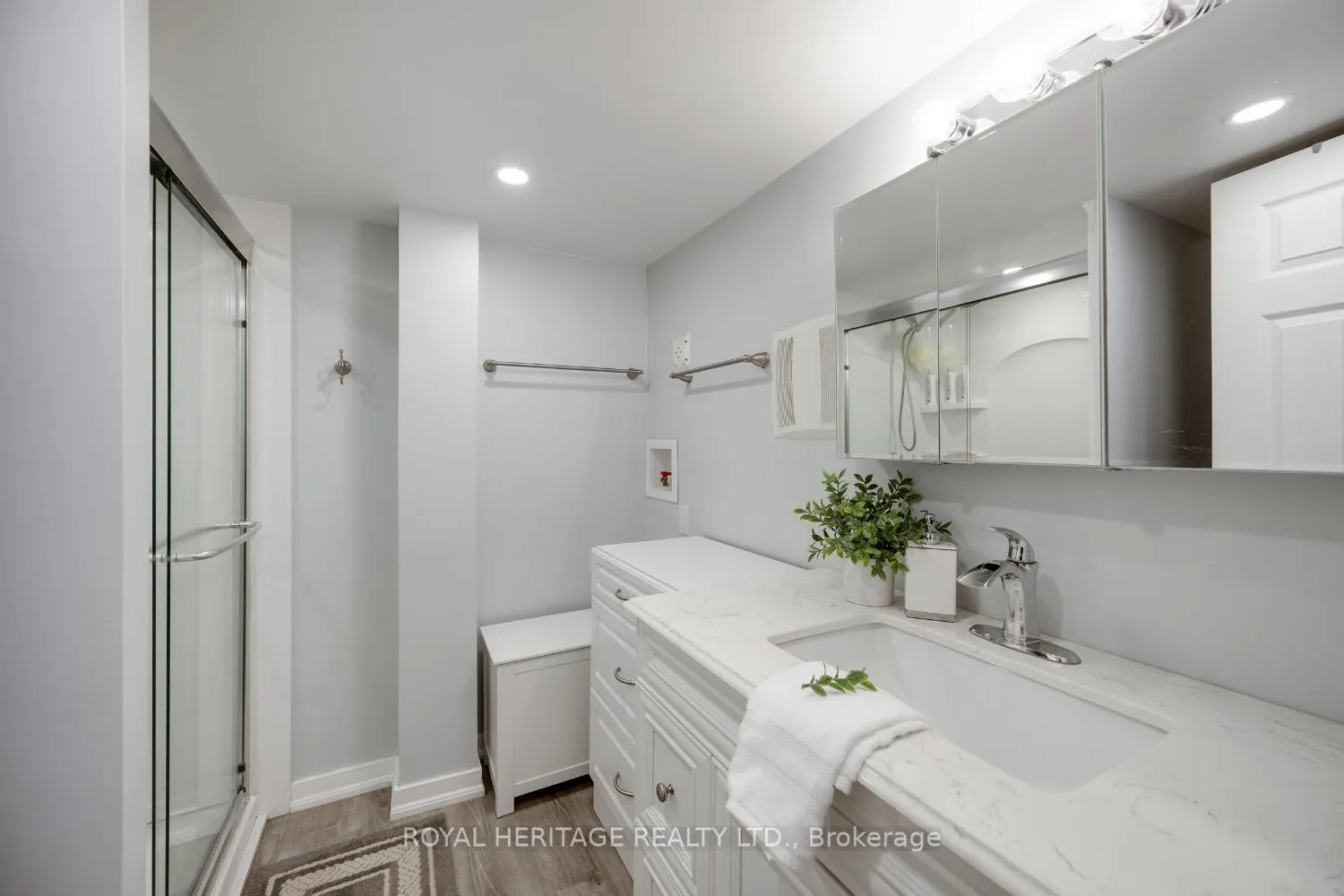 Photo 28 of 1545 Arborwood Drive, Oshawa, Taunton — HOMEH