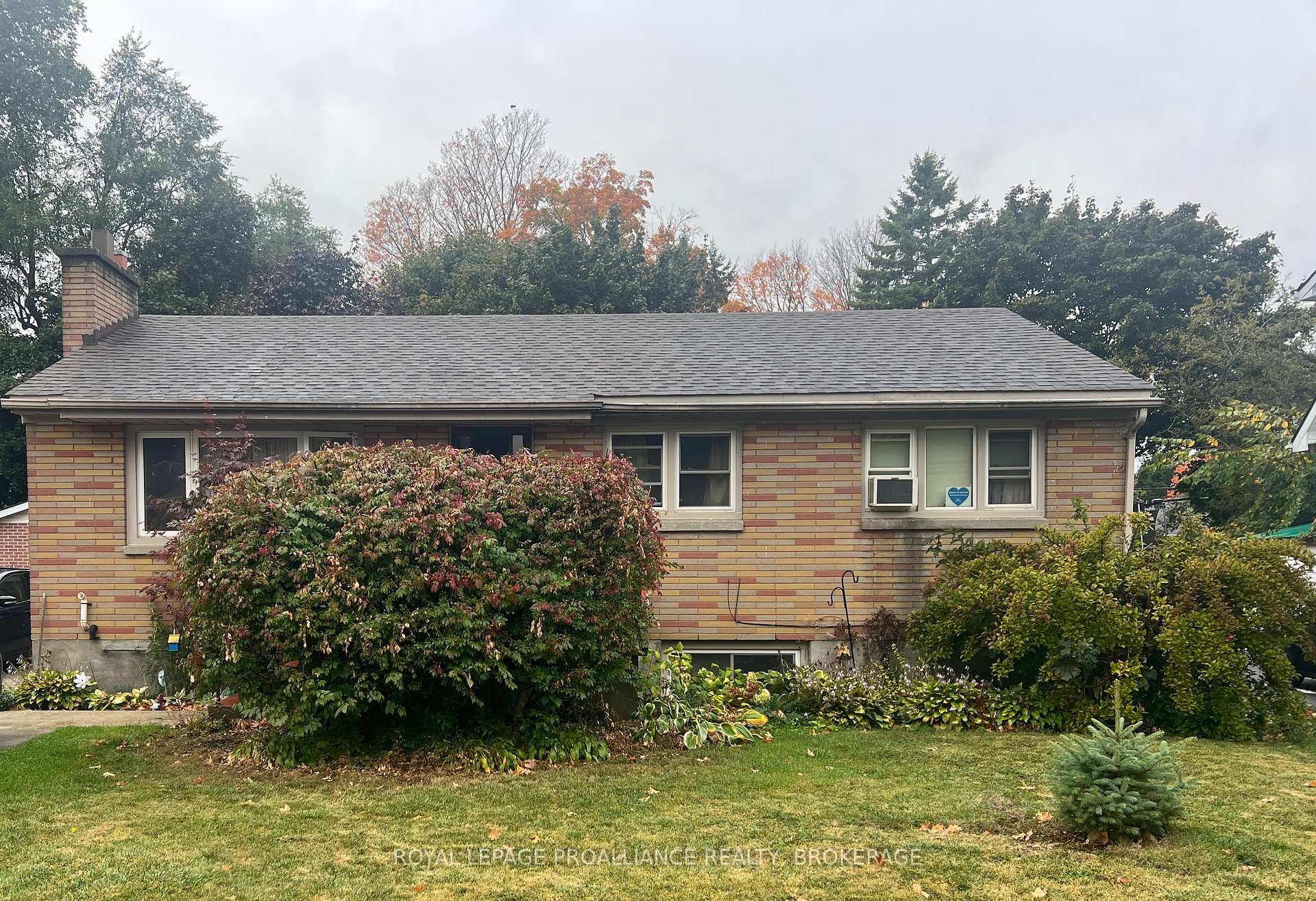 Photo 1 of 40 Westmoreland Road, Kingston, West of Sir John A. Blvd — HOMEH