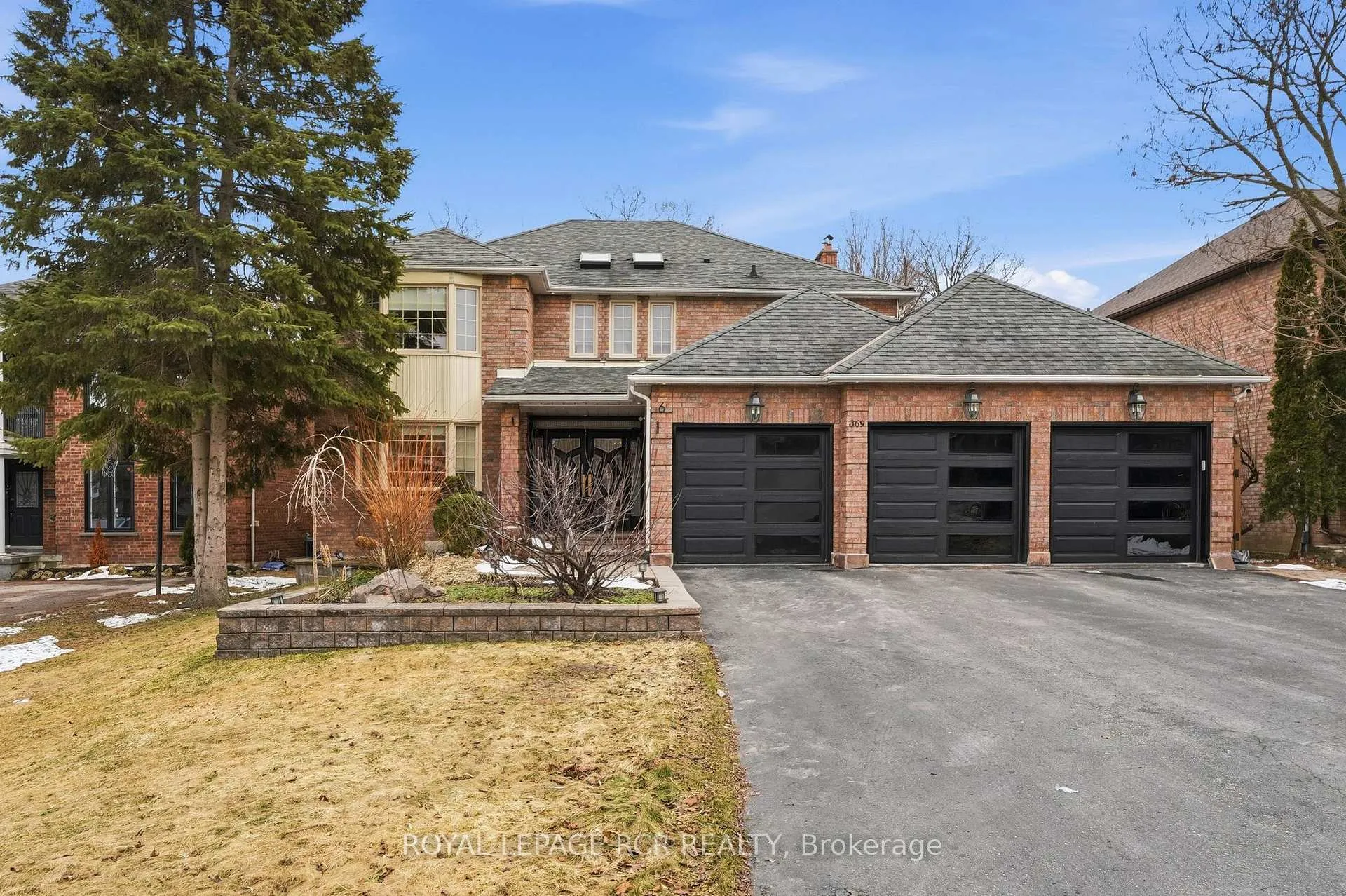 Photo 1 of 369 Kennedy Street W, Aurora, Aurora Highlands — HOMEH