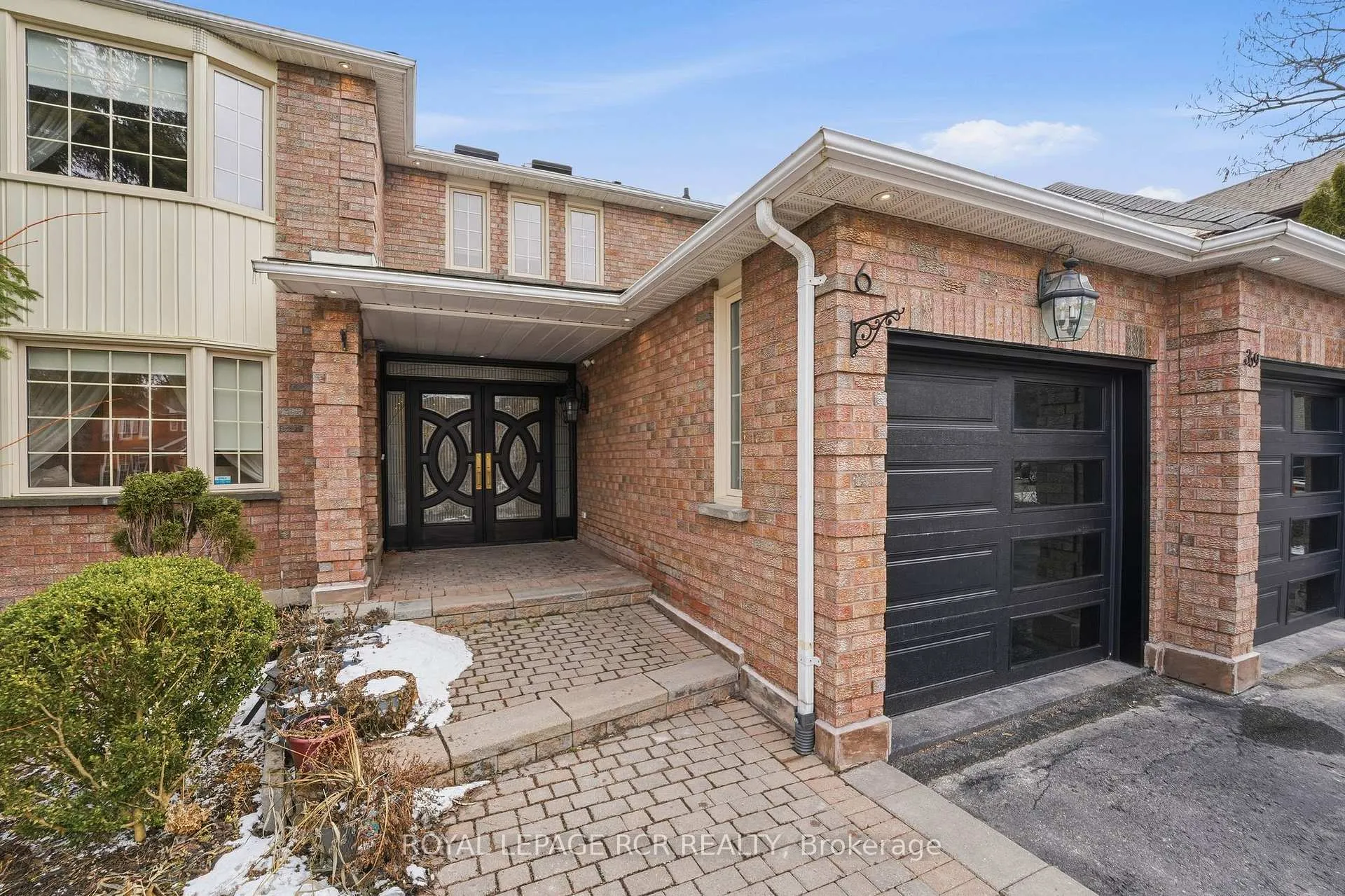 Photo 3 of 369 Kennedy Street W, Aurora, Aurora Highlands — HOMEH