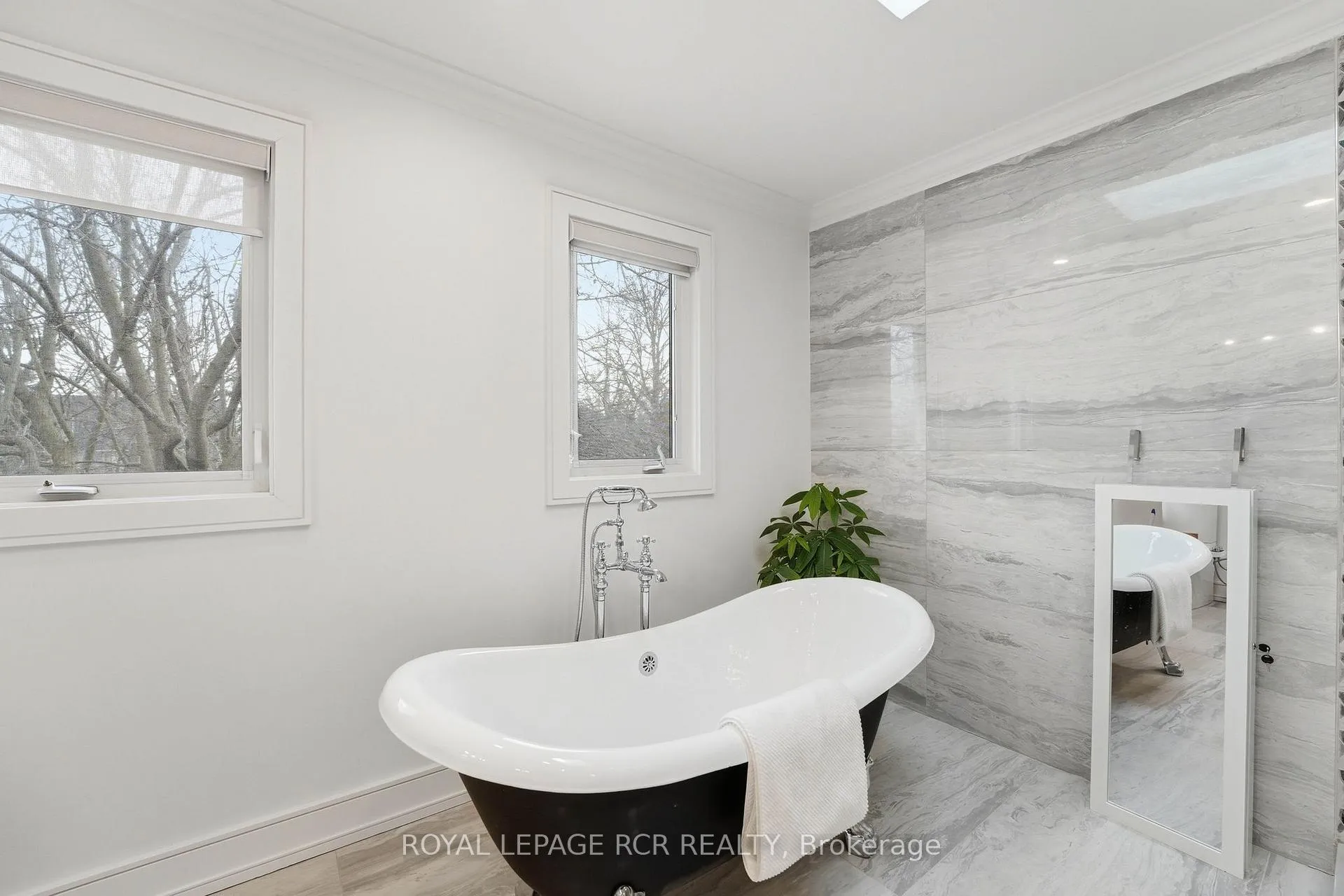 Photo 29 of 369 Kennedy Street W, Aurora, Aurora Highlands — HOMEH