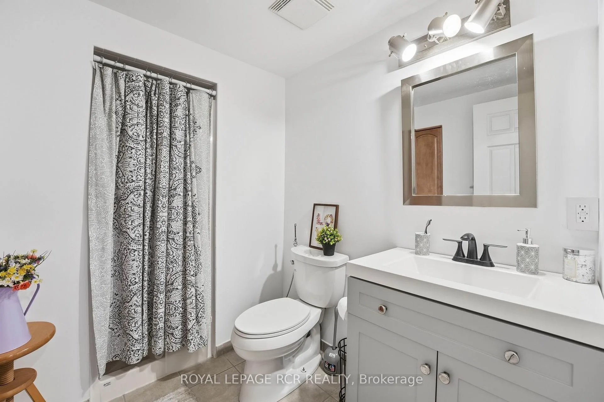 Photo 35 of 369 Kennedy Street W, Aurora, Aurora Highlands — HOMEH