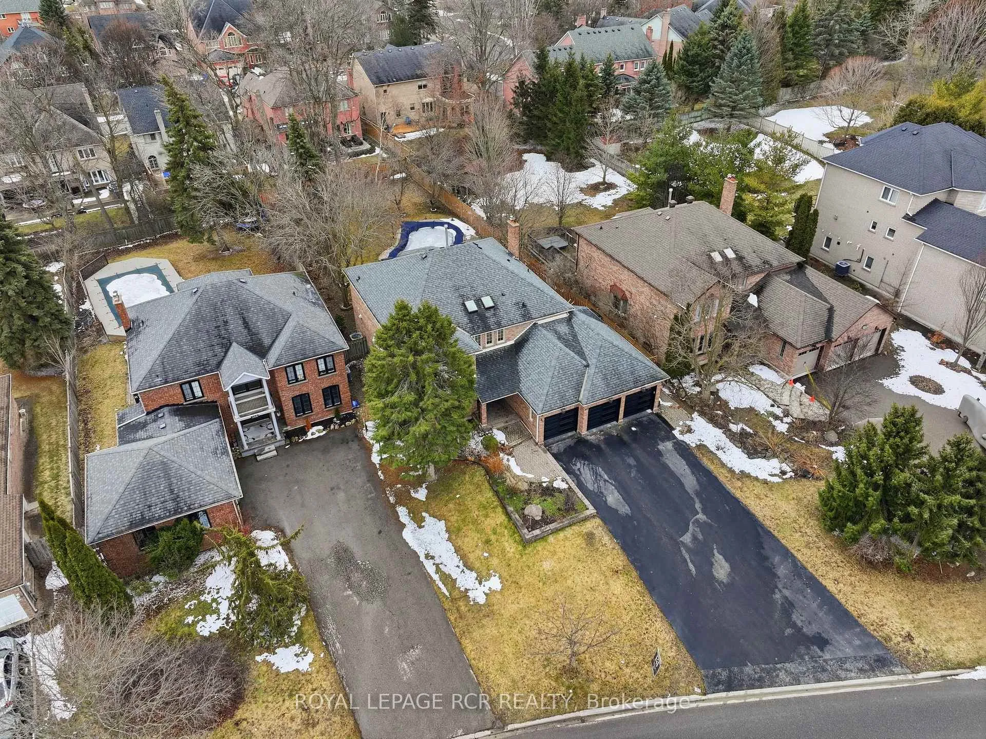 Photo 49 of 369 Kennedy Street W, Aurora, Aurora Highlands — HOMEH
