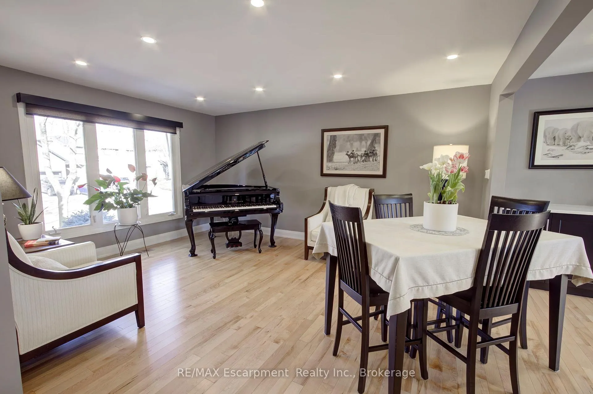 Photo 13 of 2183 Sandringham Drive, Burlington, Brant Hills — HOMEH