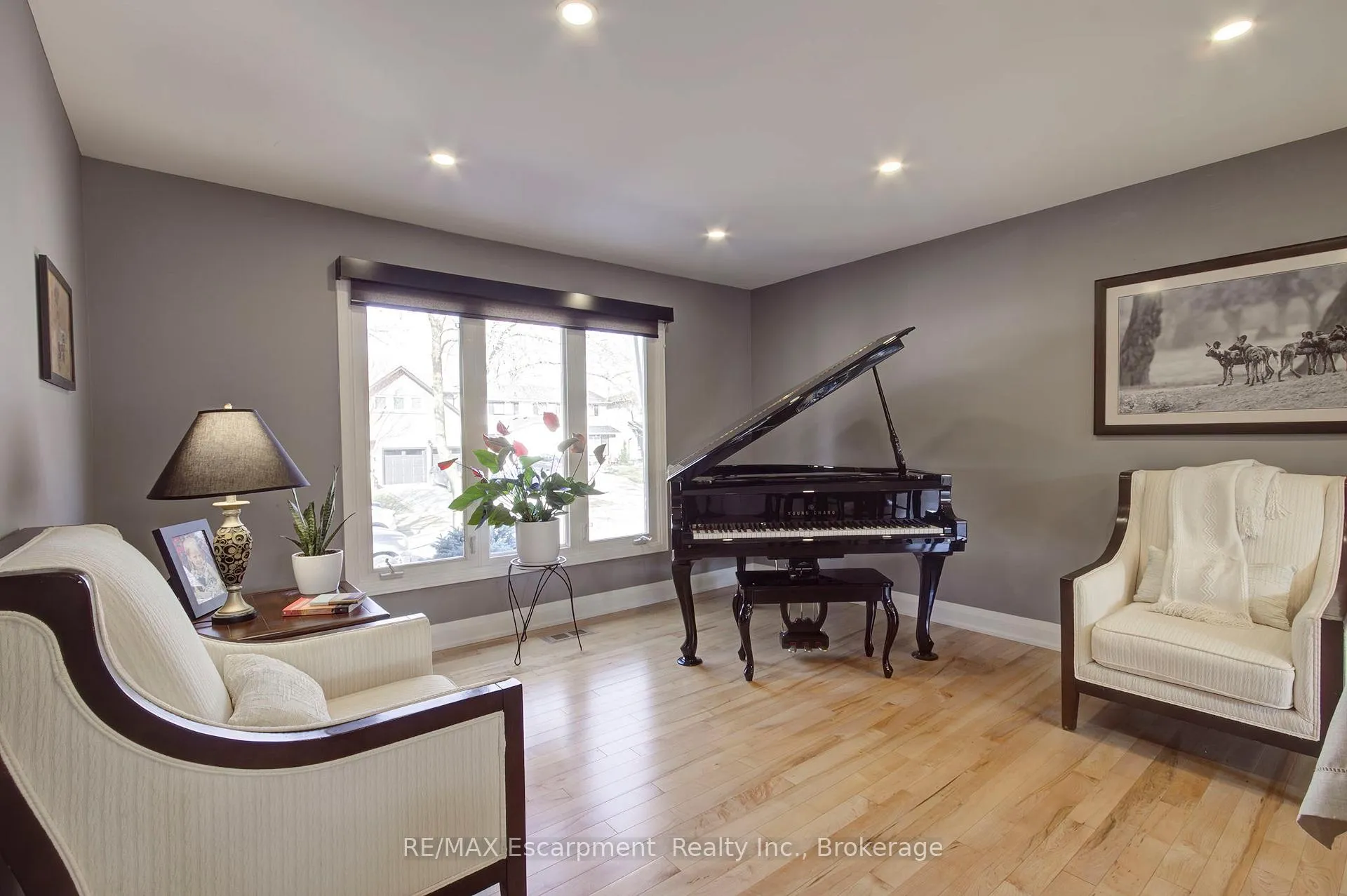 Photo 14 of 2183 Sandringham Drive, Burlington, Brant Hills — HOMEH
