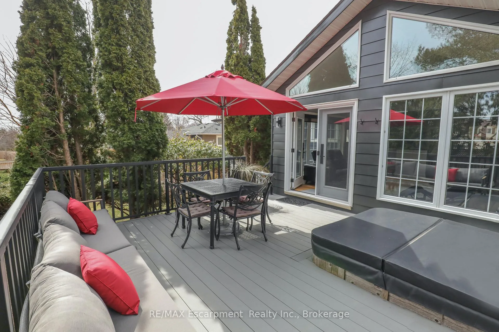 Photo 19 of 2183 Sandringham Drive, Burlington, Brant Hills — HOMEH