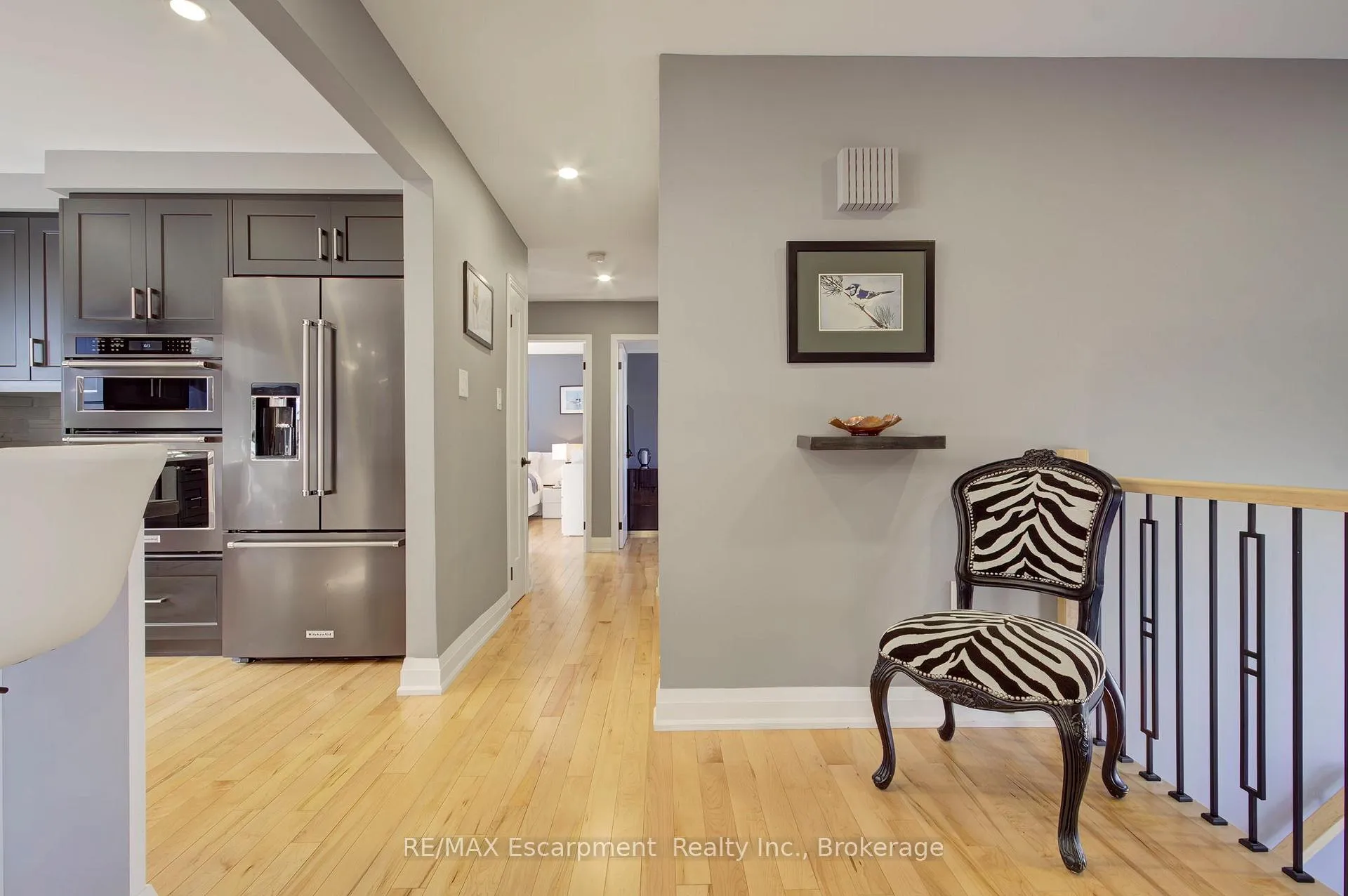 Photo 23 of 2183 Sandringham Drive, Burlington, Brant Hills — HOMEH