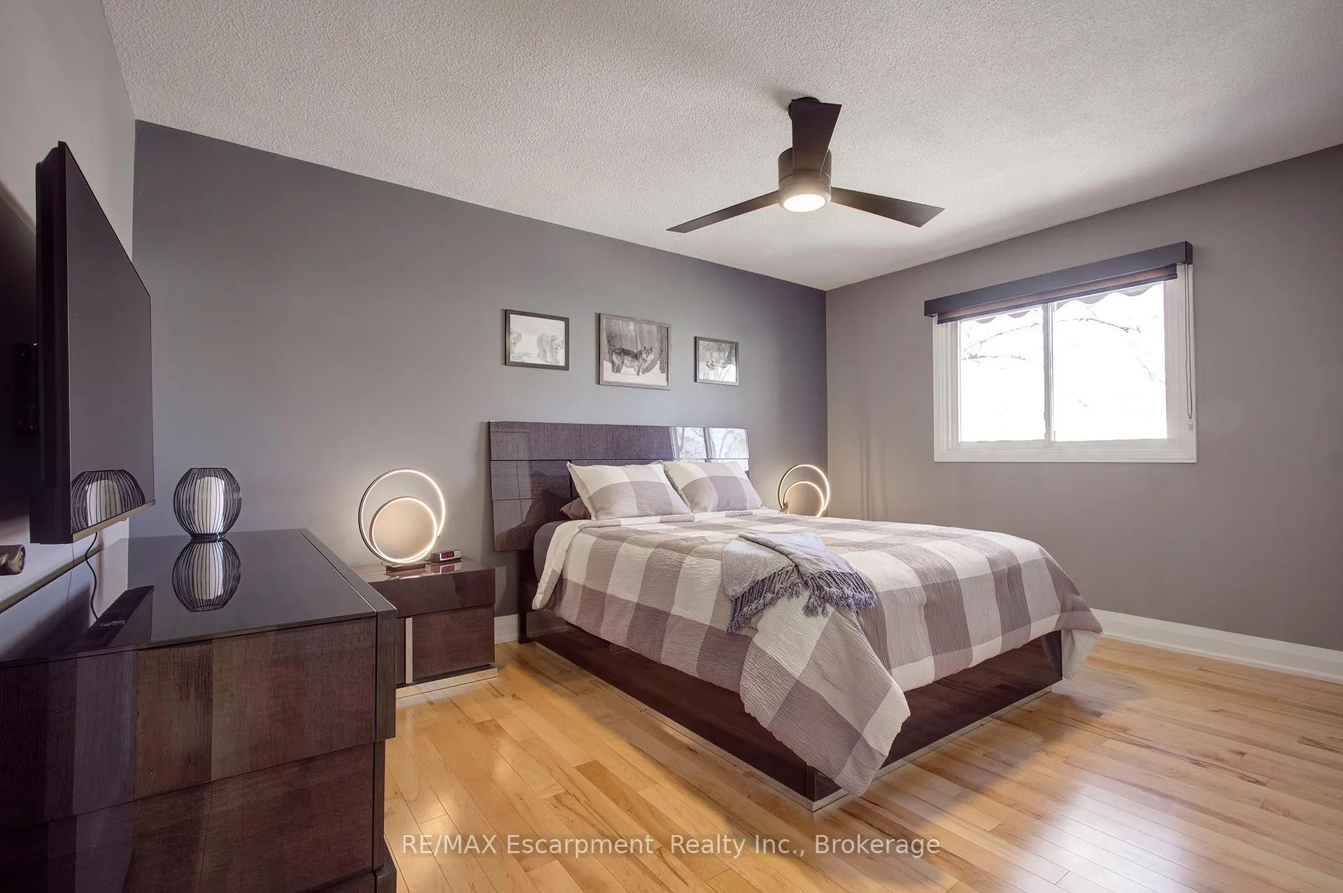 Photo 27 of 2183 Sandringham Drive, Burlington, Brant Hills — HOMEH