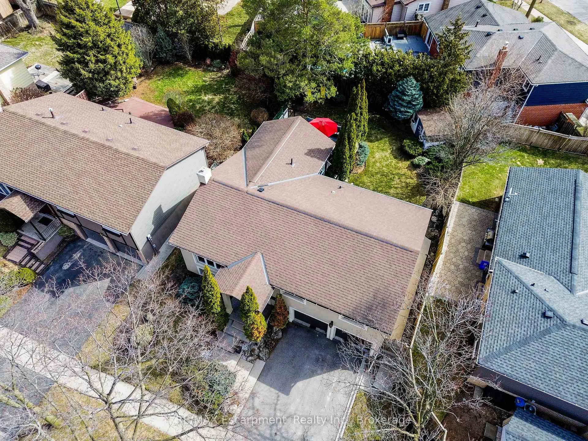 Photo 49 of 2183 Sandringham Drive, Burlington, Brant Hills — HOMEH