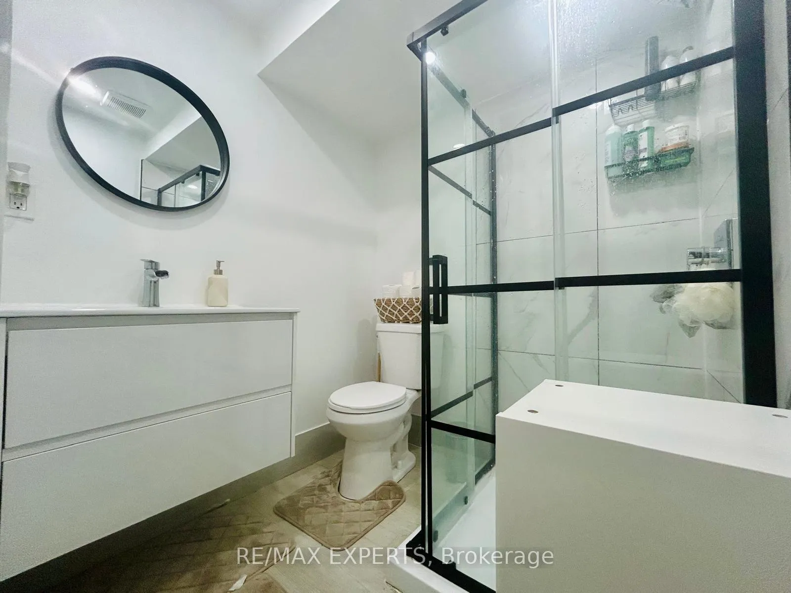 Photo 5 of Unit Bsmt, 63 Yacht Drive, Clarington, Bowmanville — HOMEH