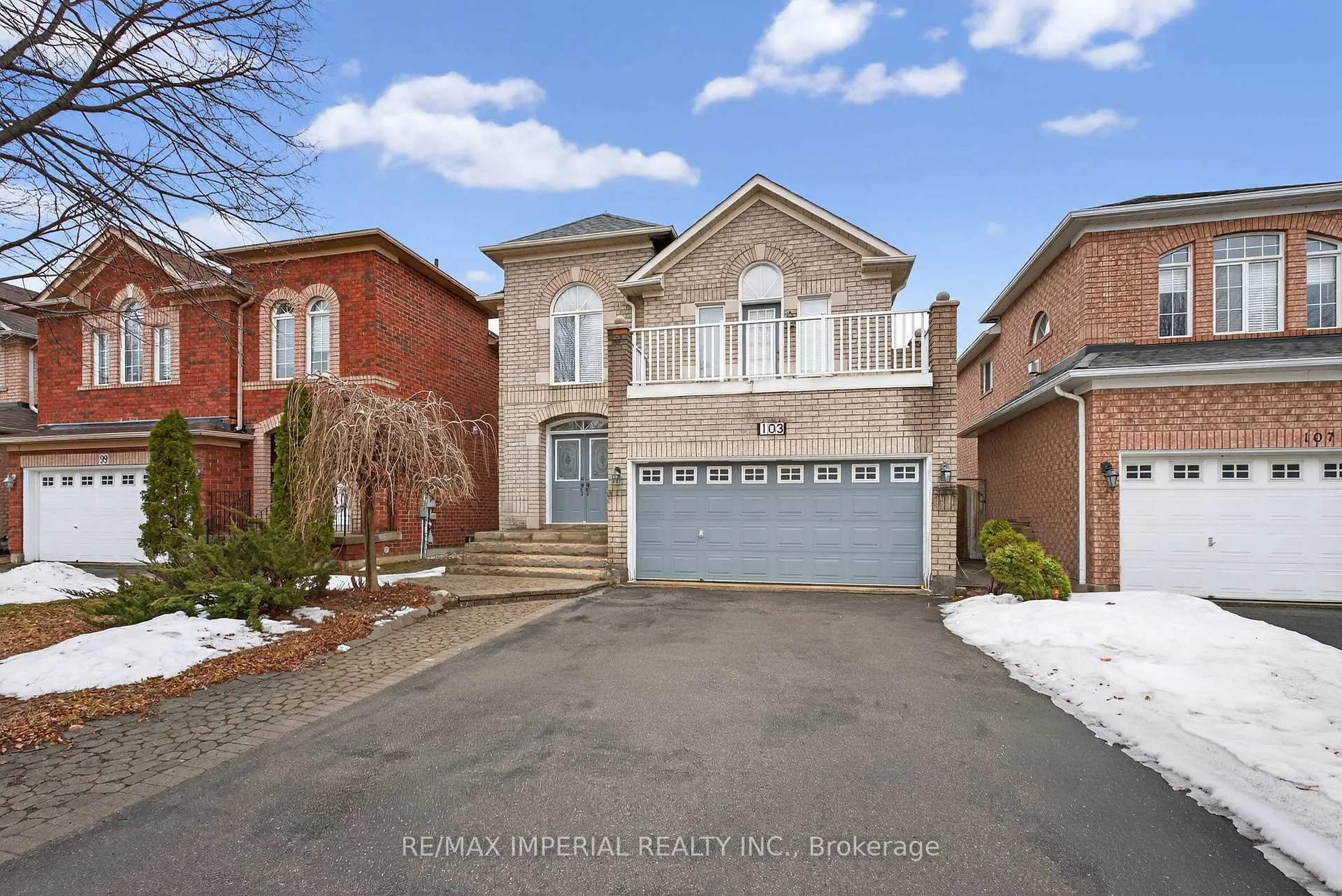 Photo 2 of 103 Ferdinand Avenue, Vaughan, Vellore Village — HOMEH