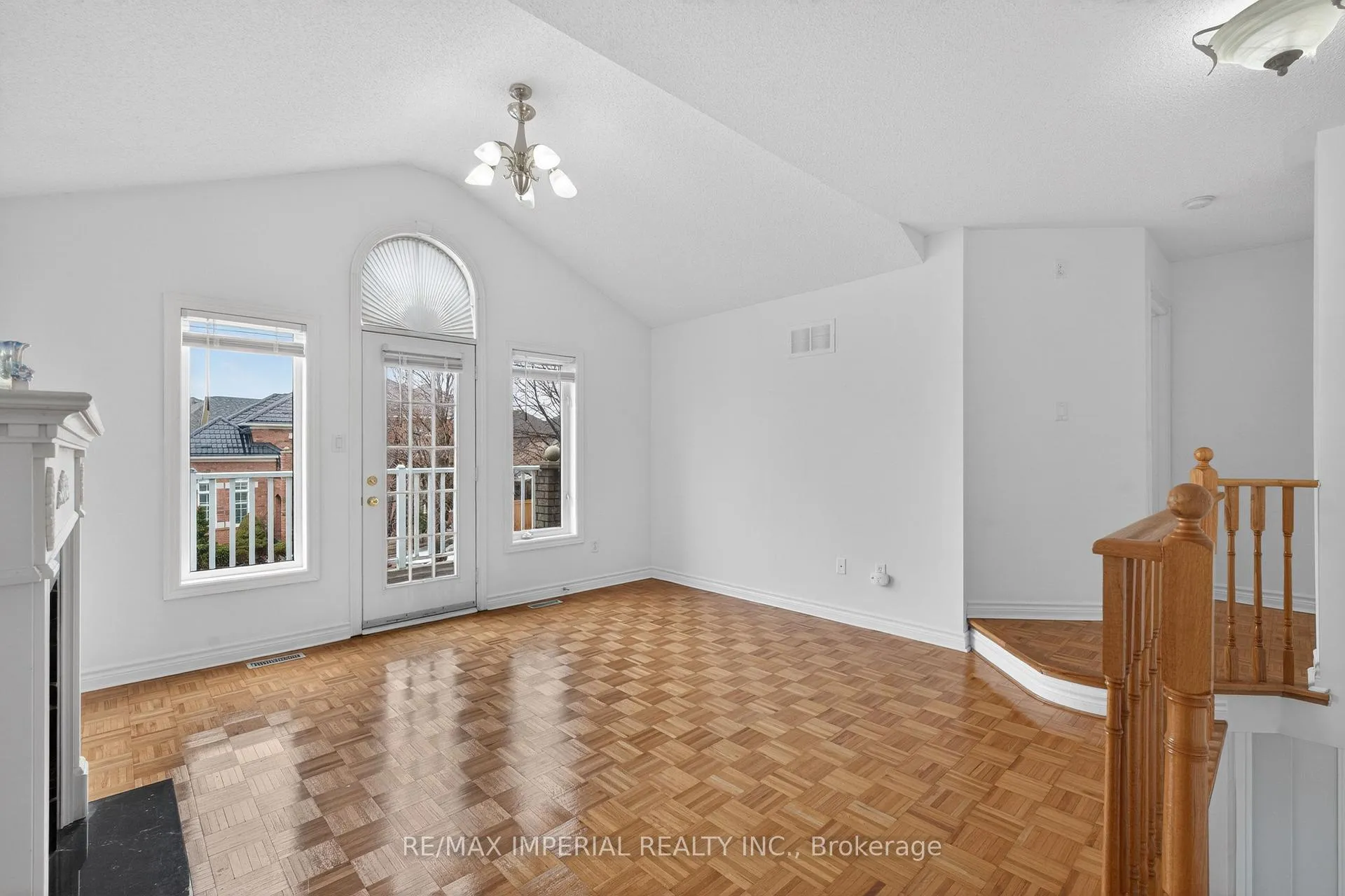 Photo 31 of 103 Ferdinand Avenue, Vaughan, Vellore Village — HOMEH