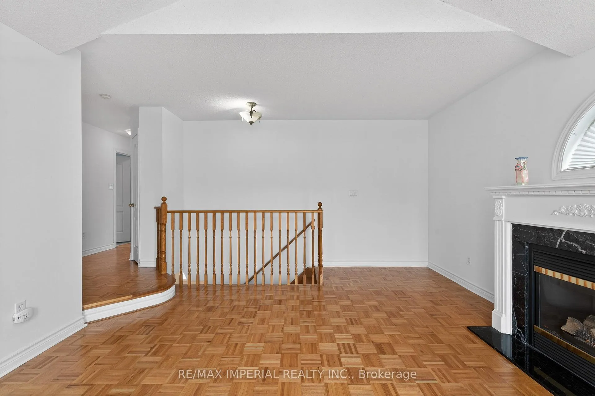 Photo 32 of 103 Ferdinand Avenue, Vaughan, Vellore Village — HOMEH