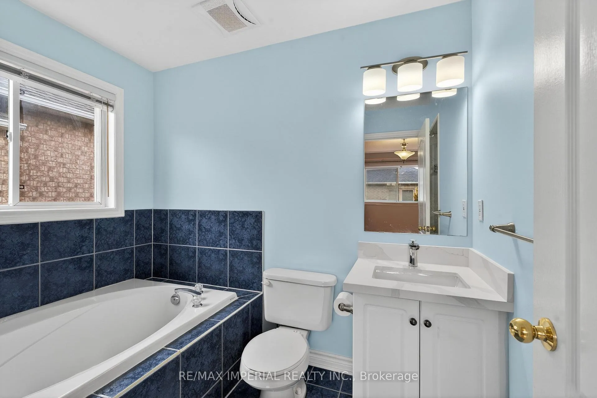 Photo 37 of 103 Ferdinand Avenue, Vaughan, Vellore Village — HOMEH