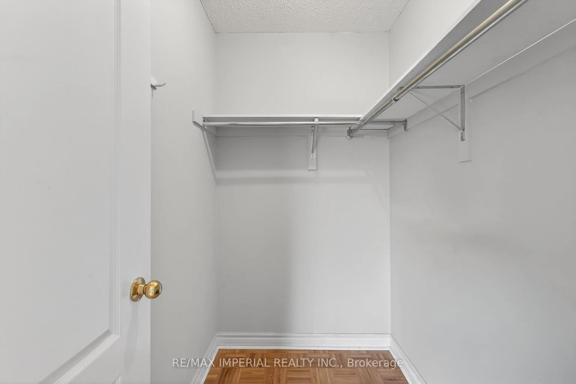 Photo 38 of 103 Ferdinand Avenue, Vaughan, Vellore Village — HOMEH