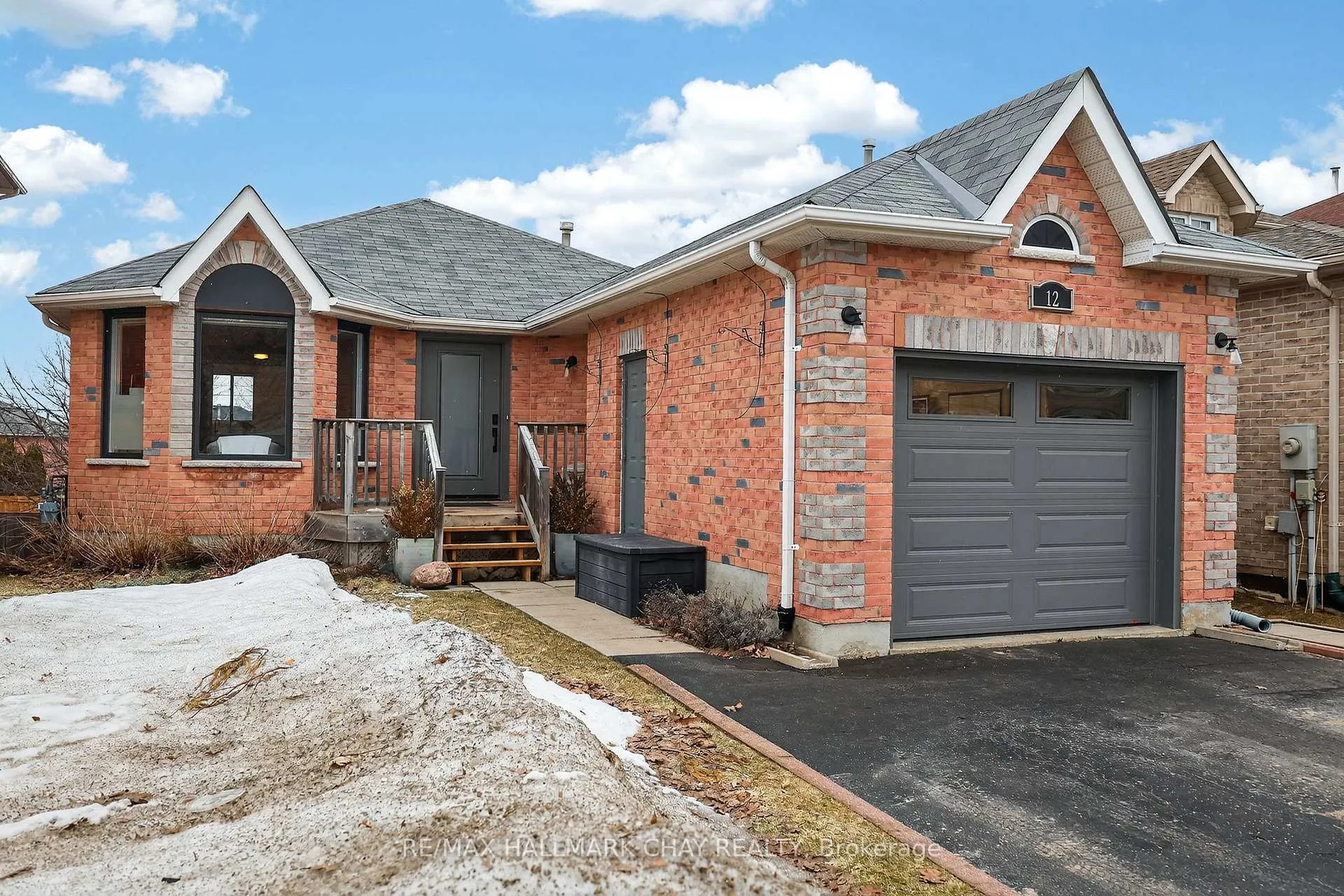 Photo 1 of 12 Dunnett Drive, Barrie, Ardagh — HOMEH