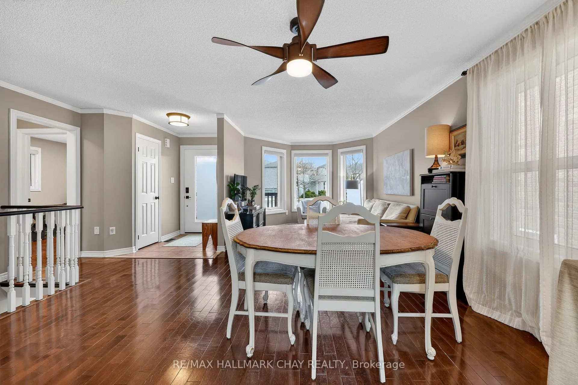 Photo 5 of 12 Dunnett Drive, Barrie, Ardagh — HOMEH