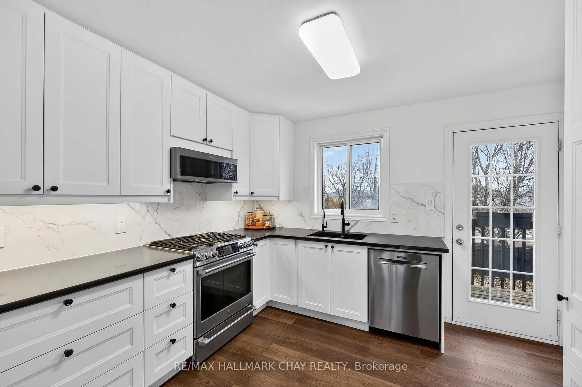 Photo 12 of 12 Dunnett Drive, Barrie, Ardagh — HOMEH