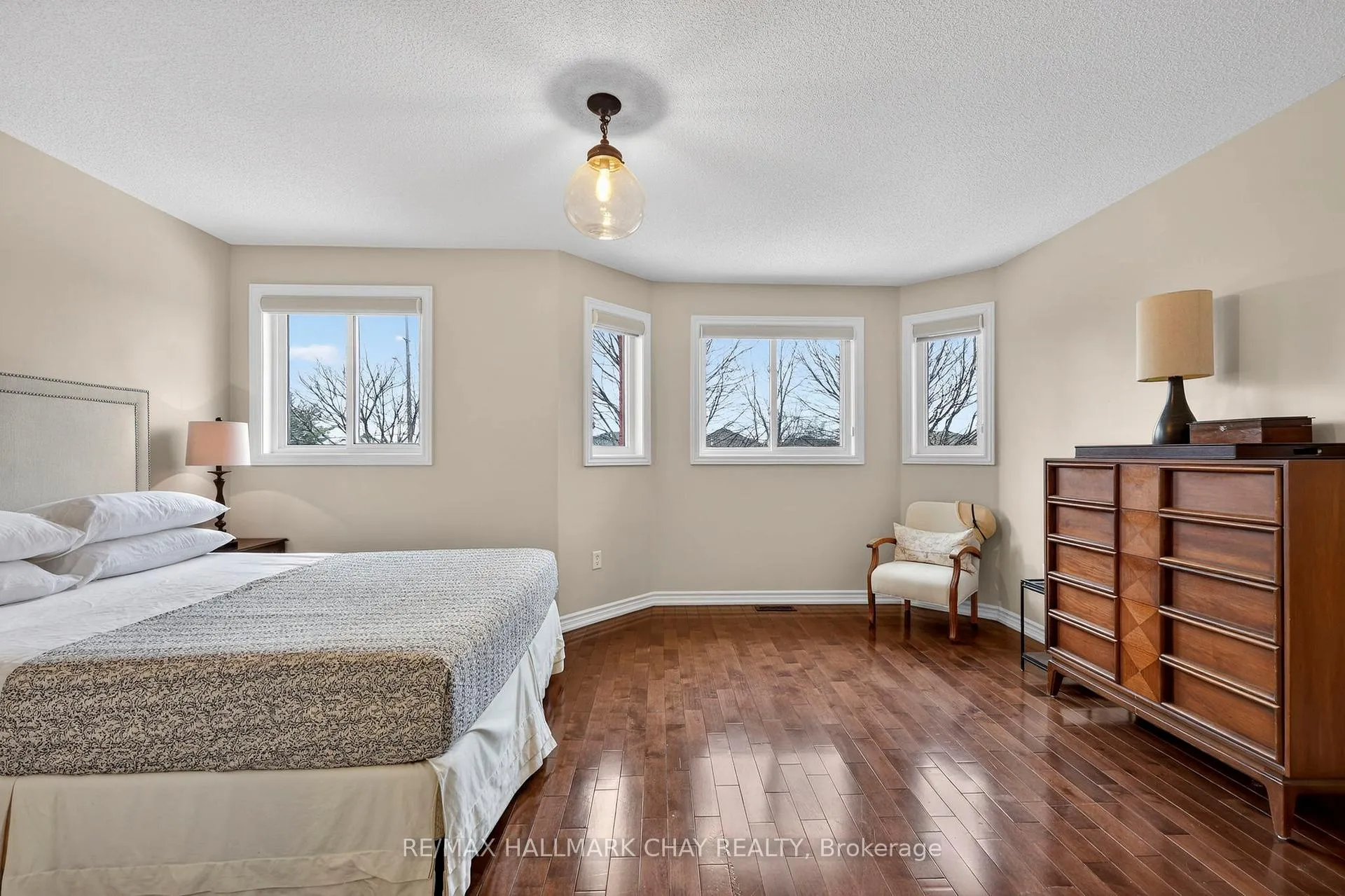 Photo 15 of 12 Dunnett Drive, Barrie, Ardagh — HOMEH