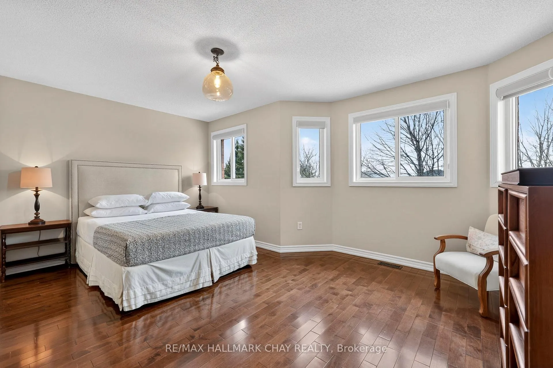 Photo 16 of 12 Dunnett Drive, Barrie, Ardagh — HOMEH