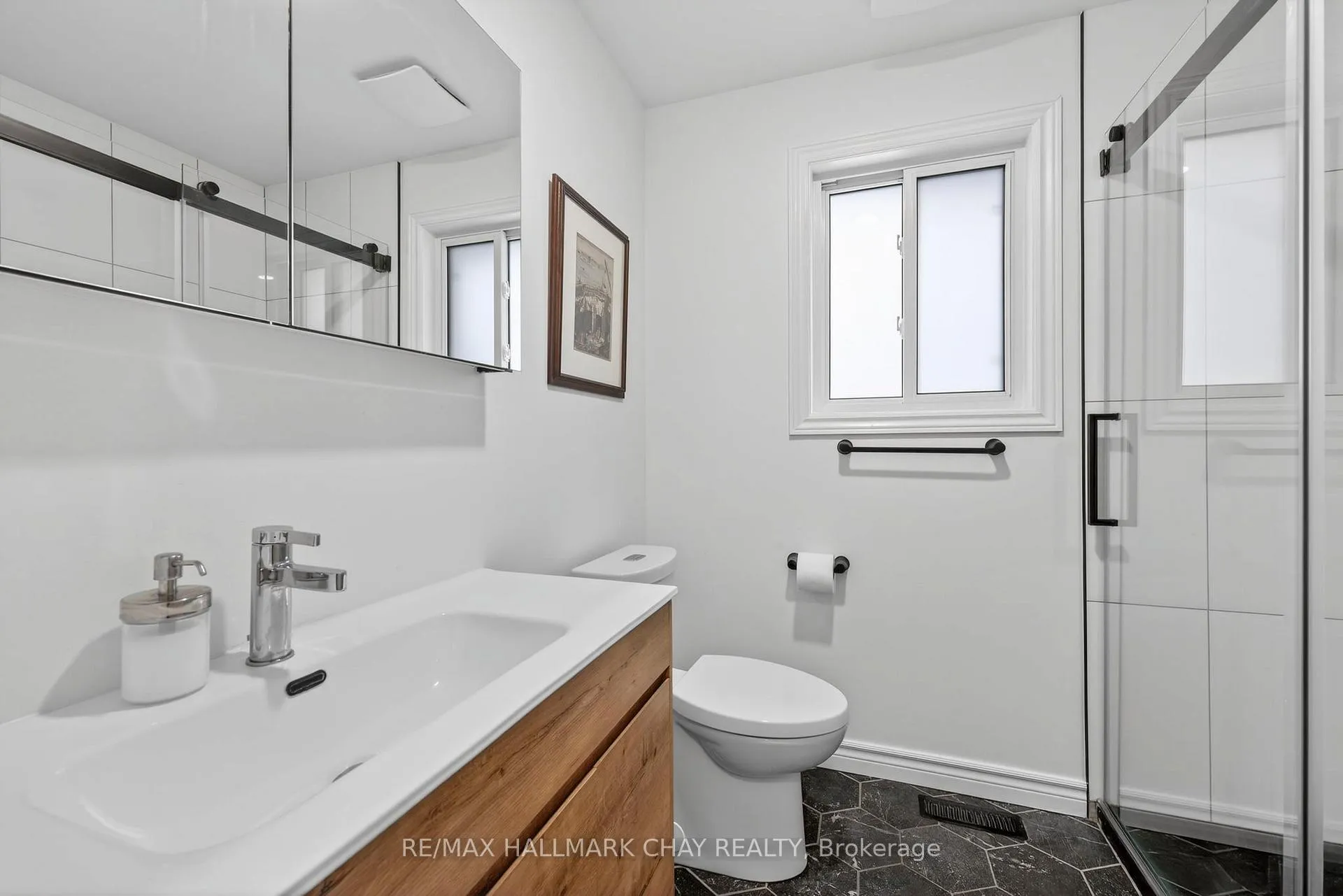 Photo 21 of 12 Dunnett Drive, Barrie, Ardagh — HOMEH