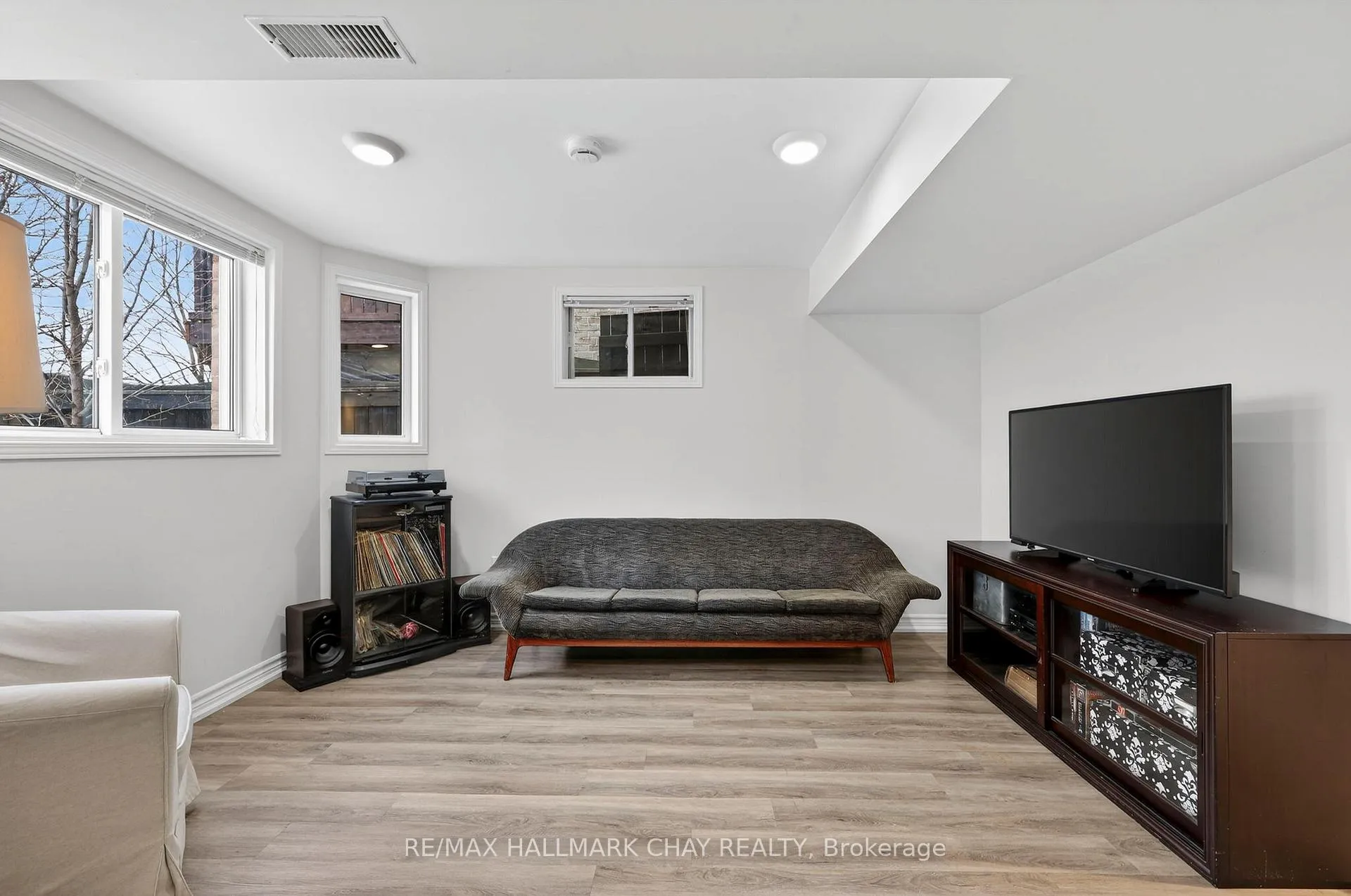 Photo 24 of 12 Dunnett Drive, Barrie, Ardagh — HOMEH
