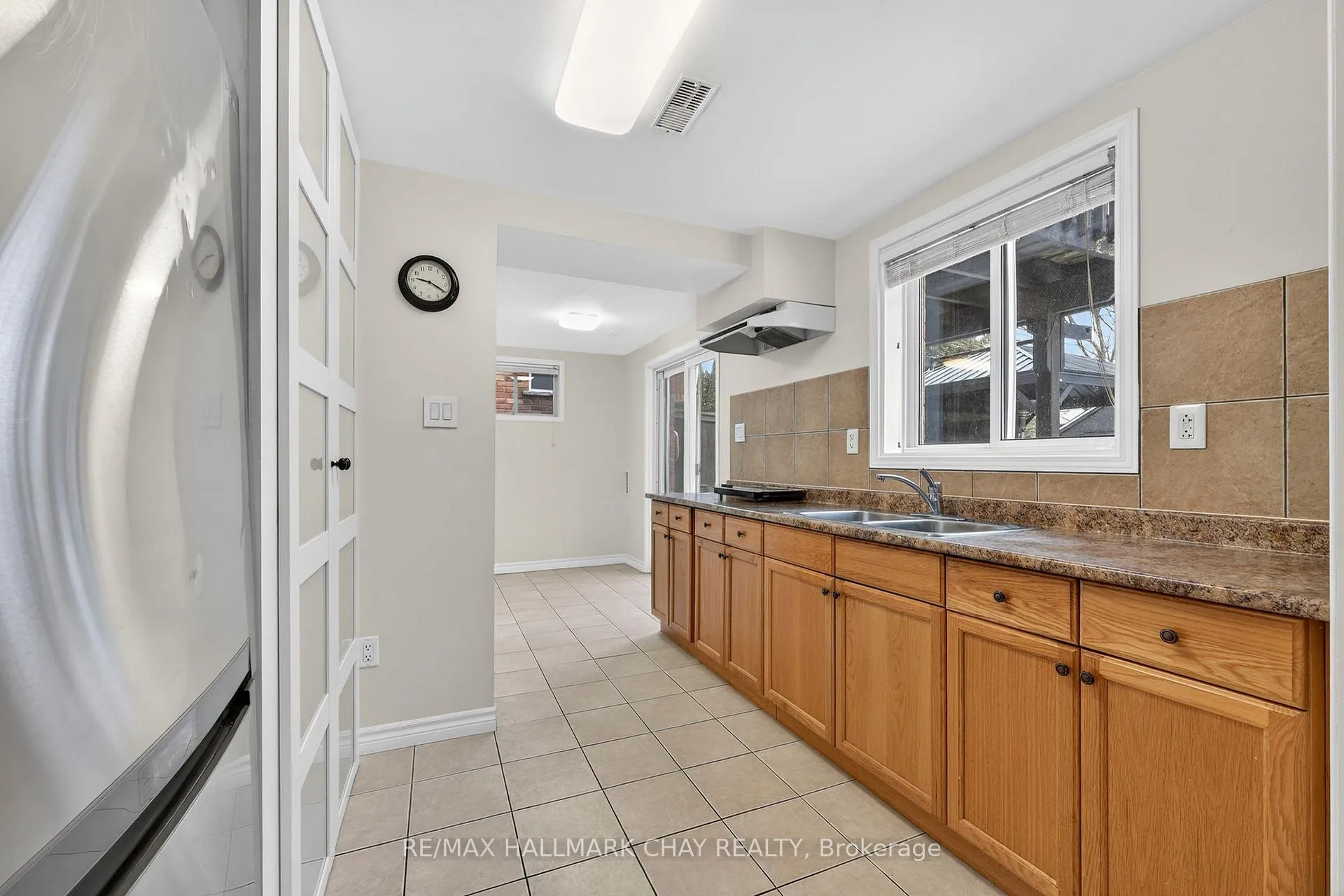 Photo 25 of 12 Dunnett Drive, Barrie, Ardagh — HOMEH