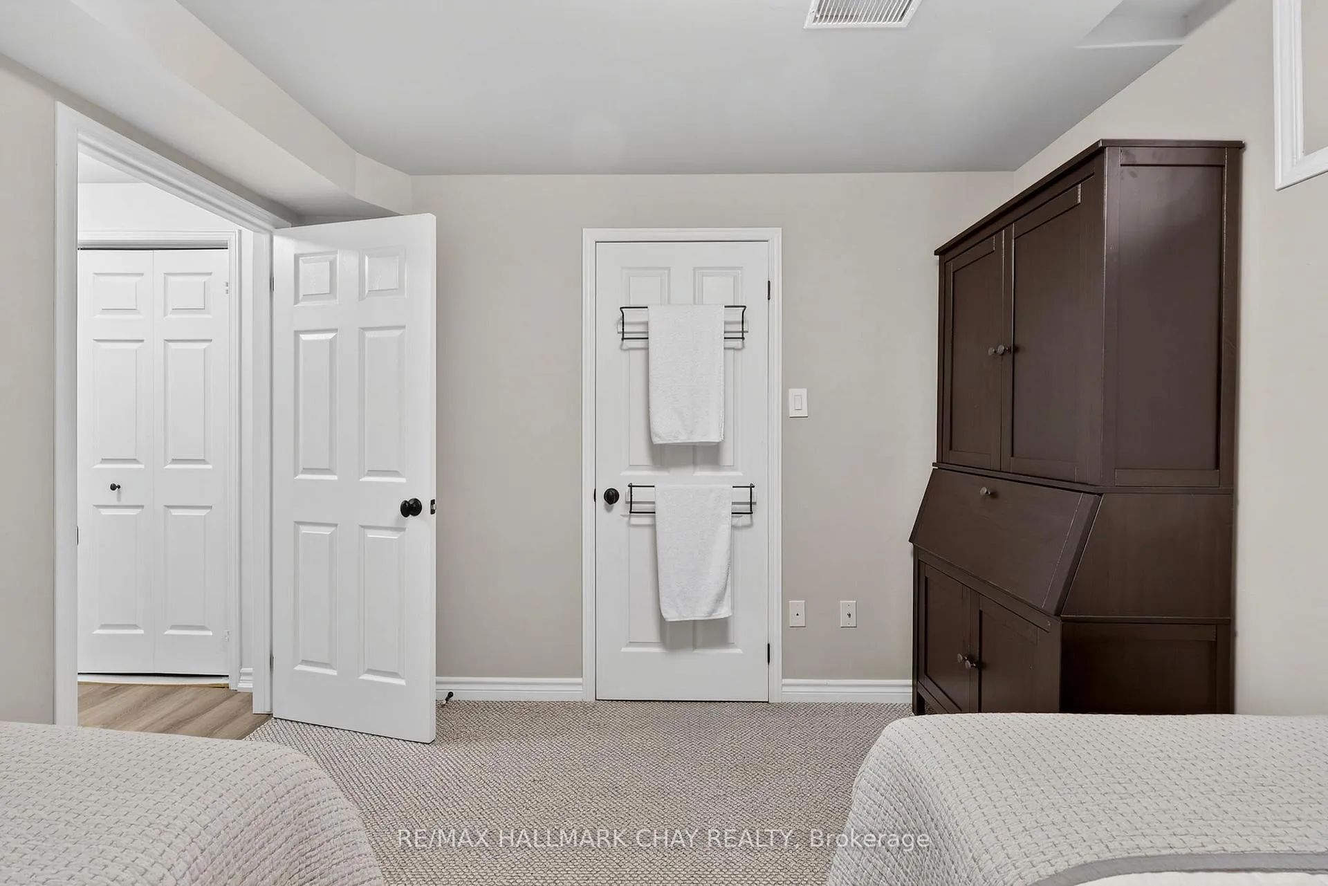 Photo 32 of 12 Dunnett Drive, Barrie, Ardagh — HOMEH