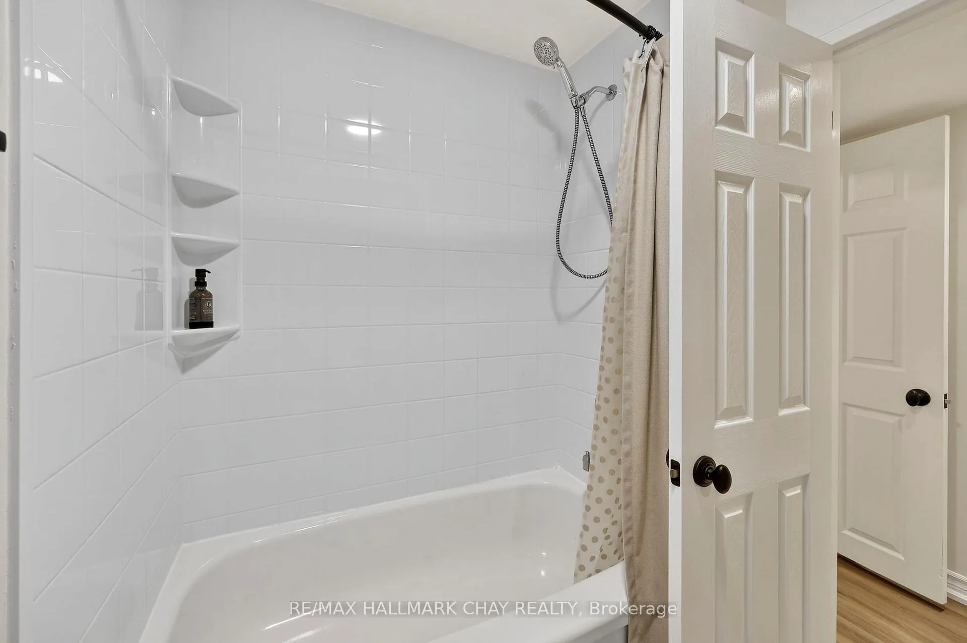 Photo 35 of 12 Dunnett Drive, Barrie, Ardagh — HOMEH