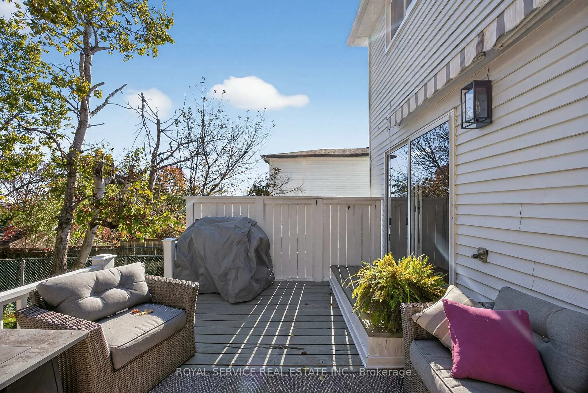Photo 40 of 41 Hemingway Crescent, Barrie, Letitia Heights — HOMEH