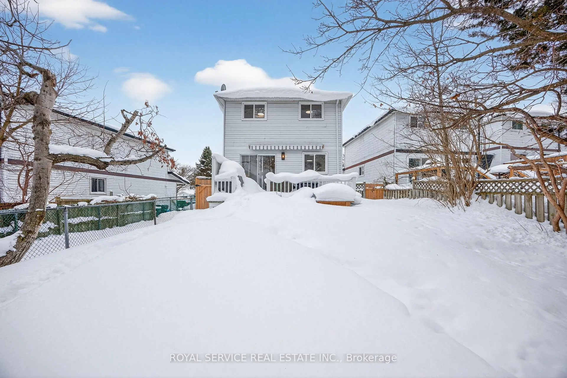 Photo 42 of 41 Hemingway Crescent, Barrie, Letitia Heights — HOMEH