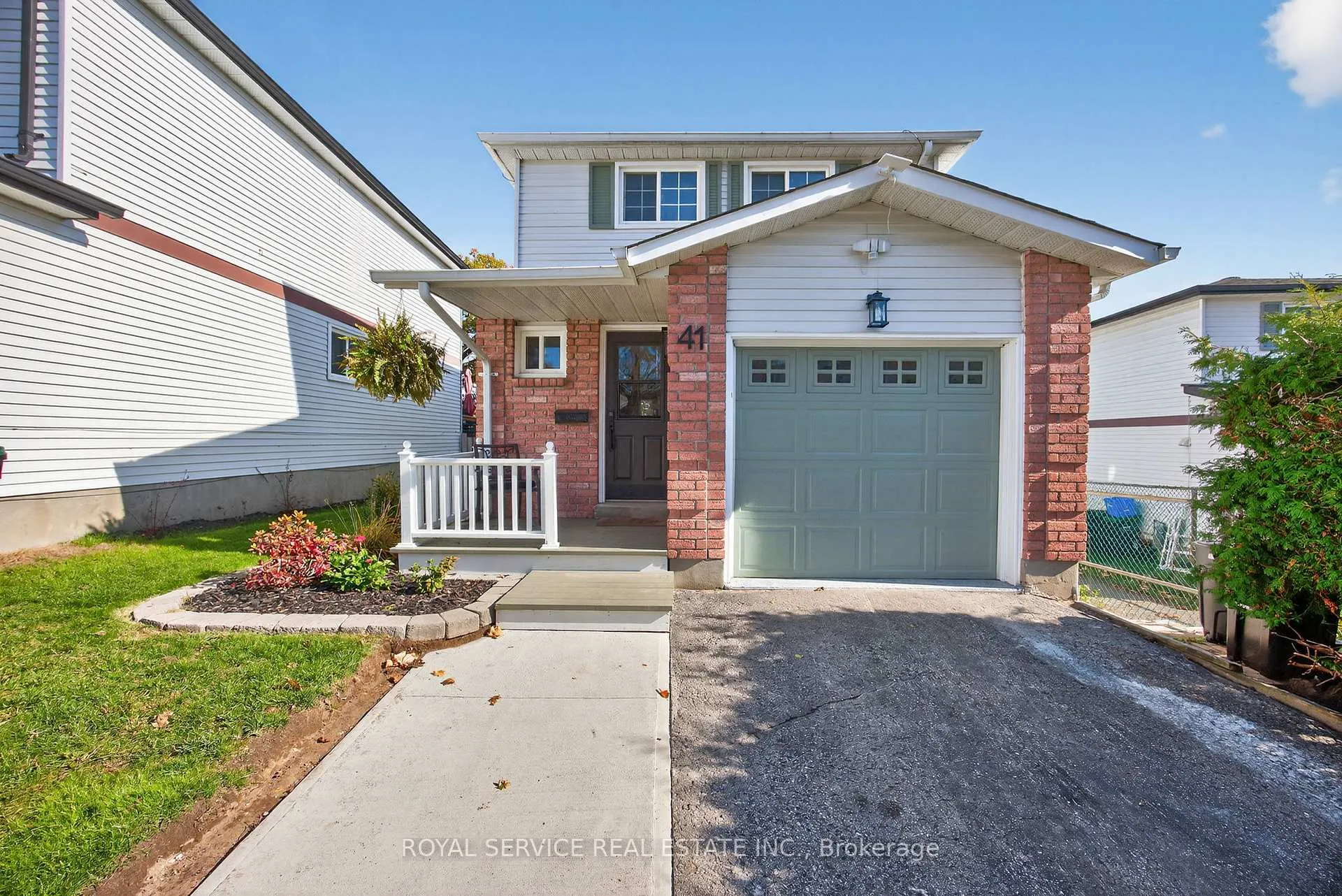Photo 47 of 41 Hemingway Crescent, Barrie, Letitia Heights — HOMEH