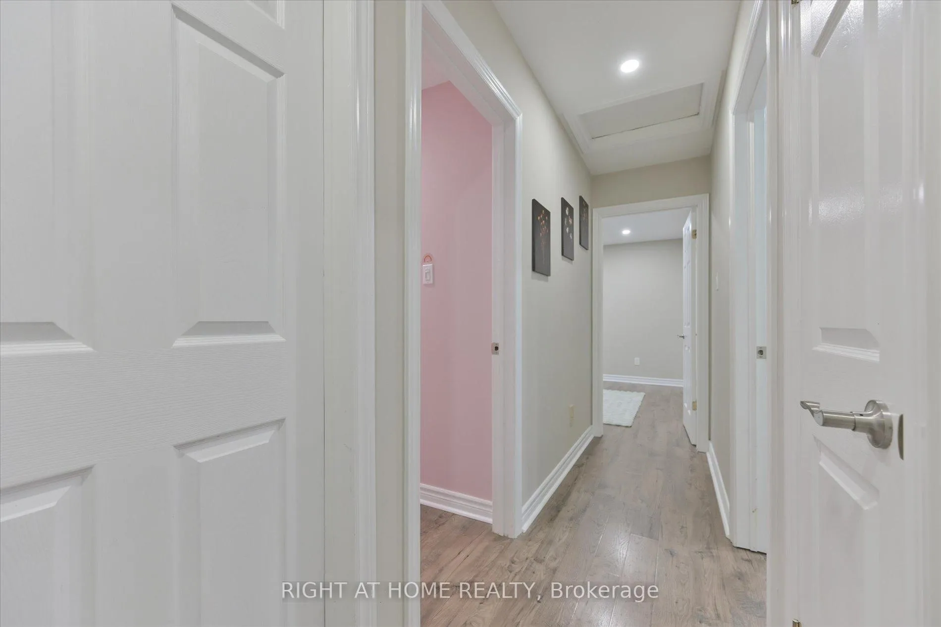 Photo 21 of 39 Devondale Street, Clarington, Courtice — HOMEH