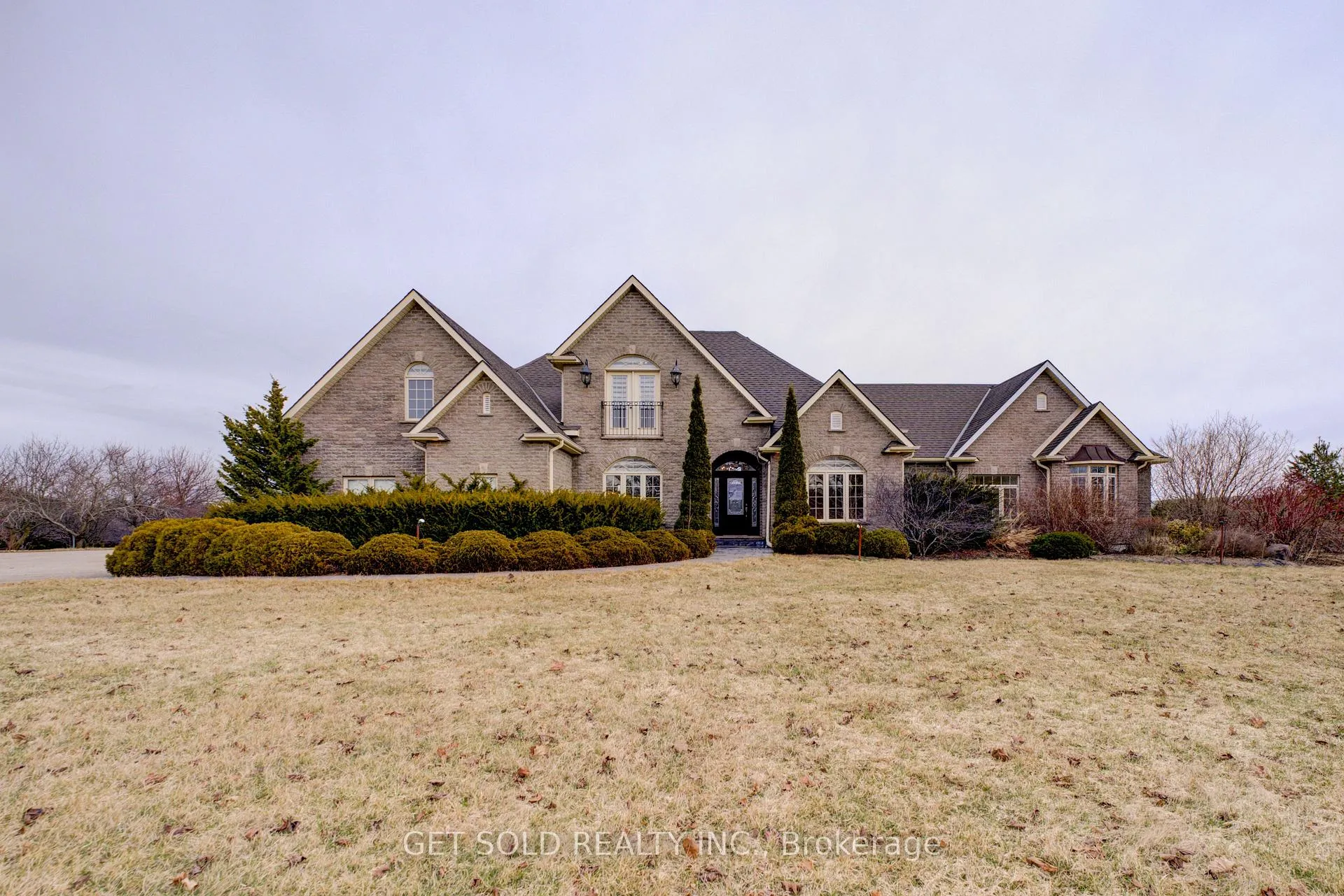 Photo 1 of 214 Maple Avenue S, Brant, Burford — HOMEH
