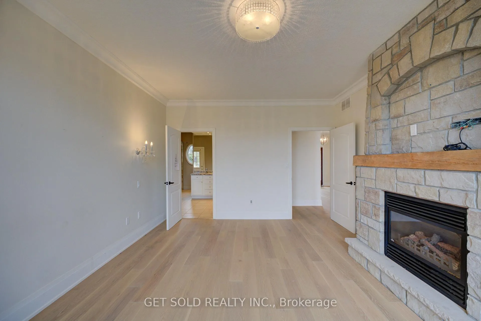 Photo 17 of 214 Maple Avenue S, Brant, Burford — HOMEH