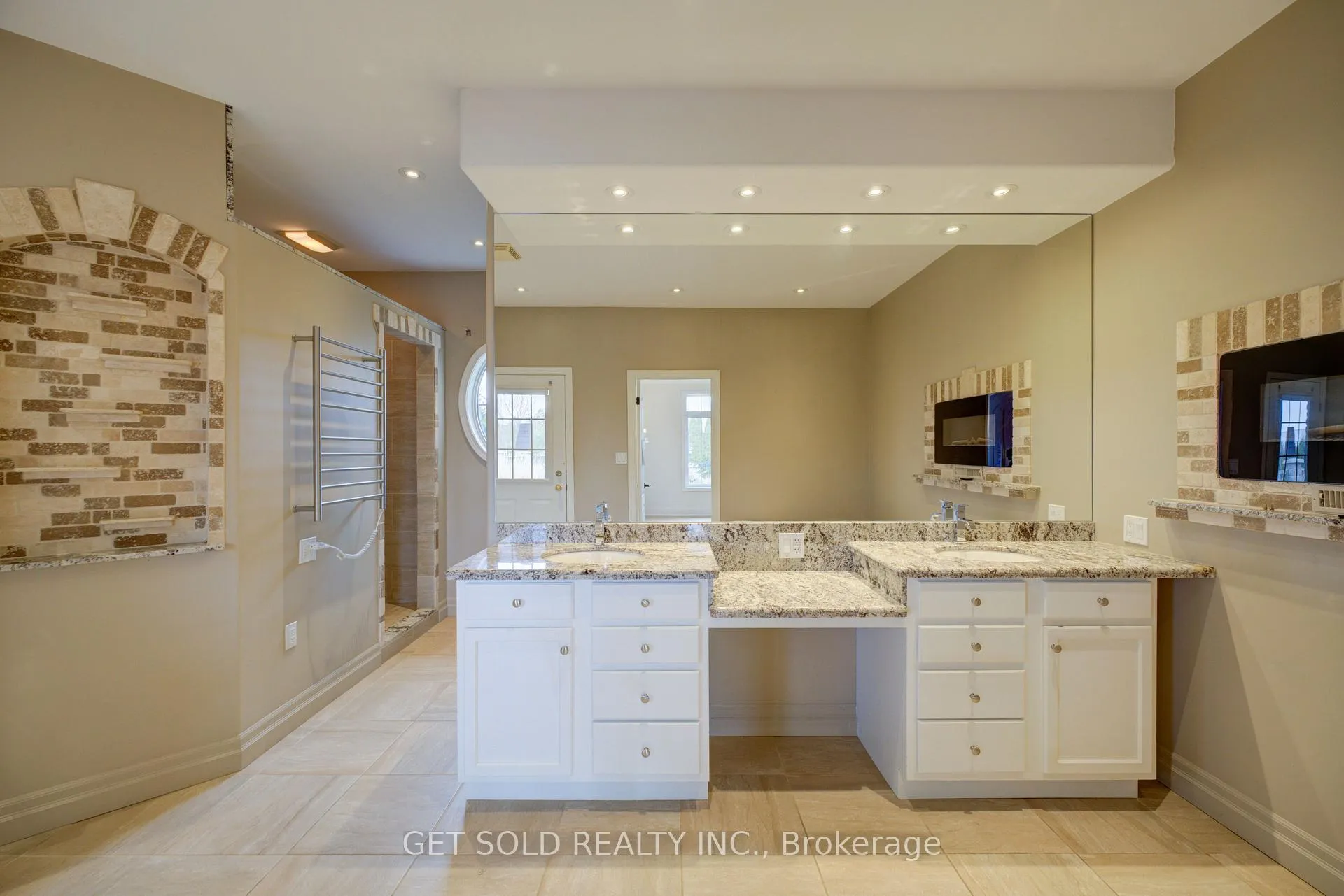 Photo 18 of 214 Maple Avenue S, Brant, Burford — HOMEH
