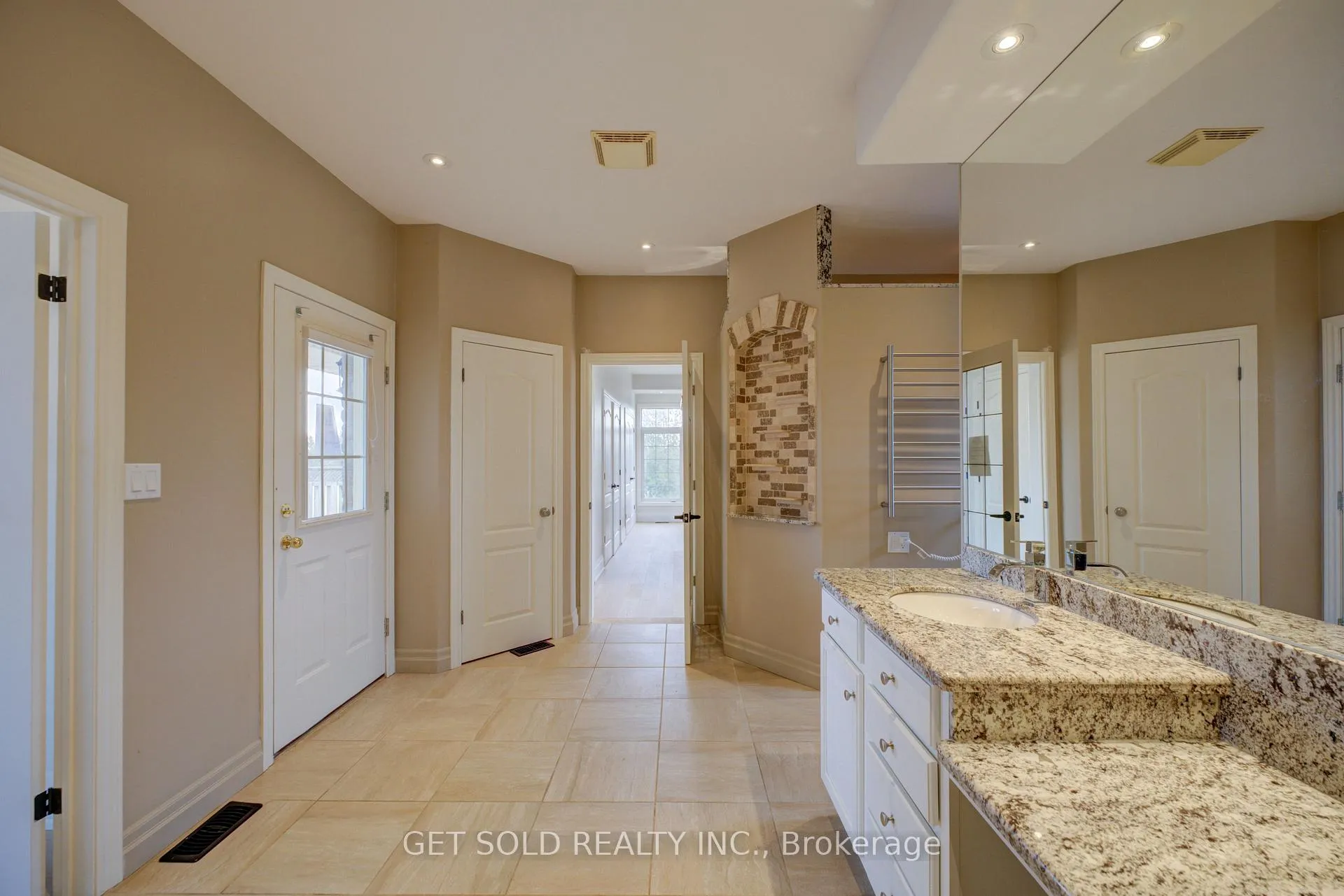 Photo 20 of 214 Maple Avenue S, Brant, Burford — HOMEH