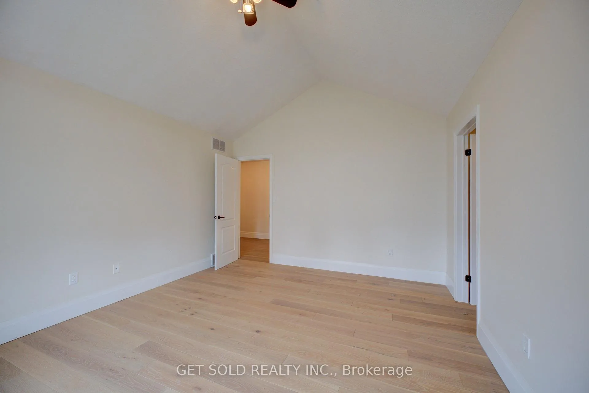 Photo 24 of 214 Maple Avenue S, Brant, Burford — HOMEH