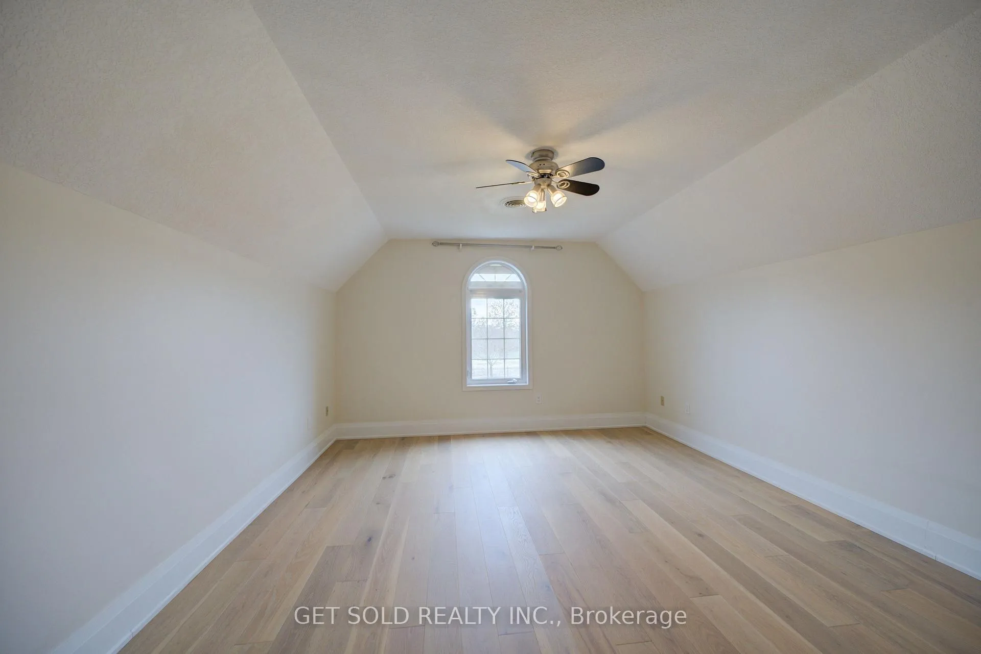 Photo 25 of 214 Maple Avenue S, Brant, Burford — HOMEH