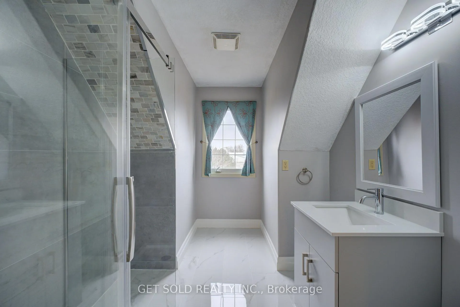Photo 26 of 214 Maple Avenue S, Brant, Burford — HOMEH