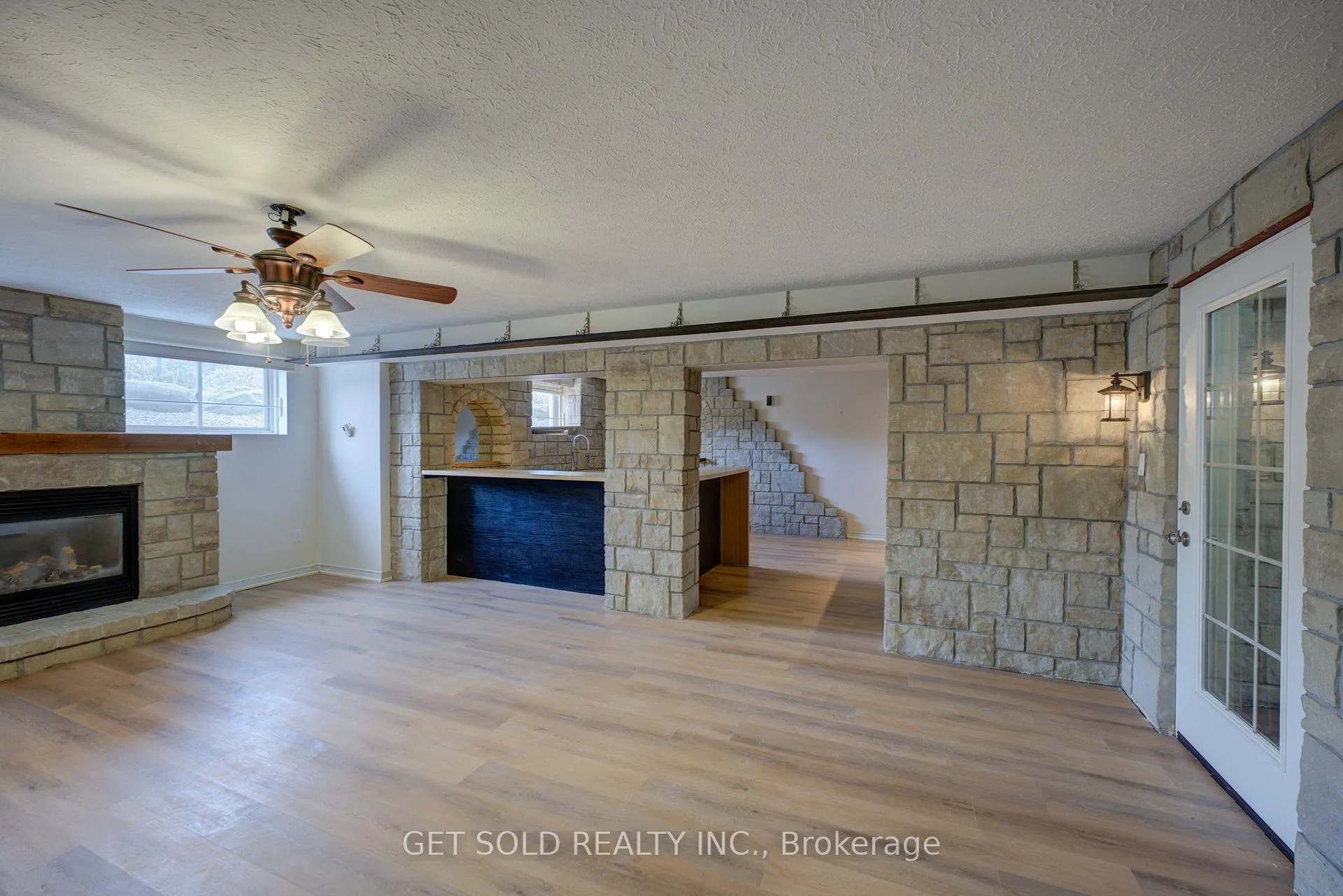 Photo 34 of 214 Maple Avenue S, Brant, Burford — HOMEH