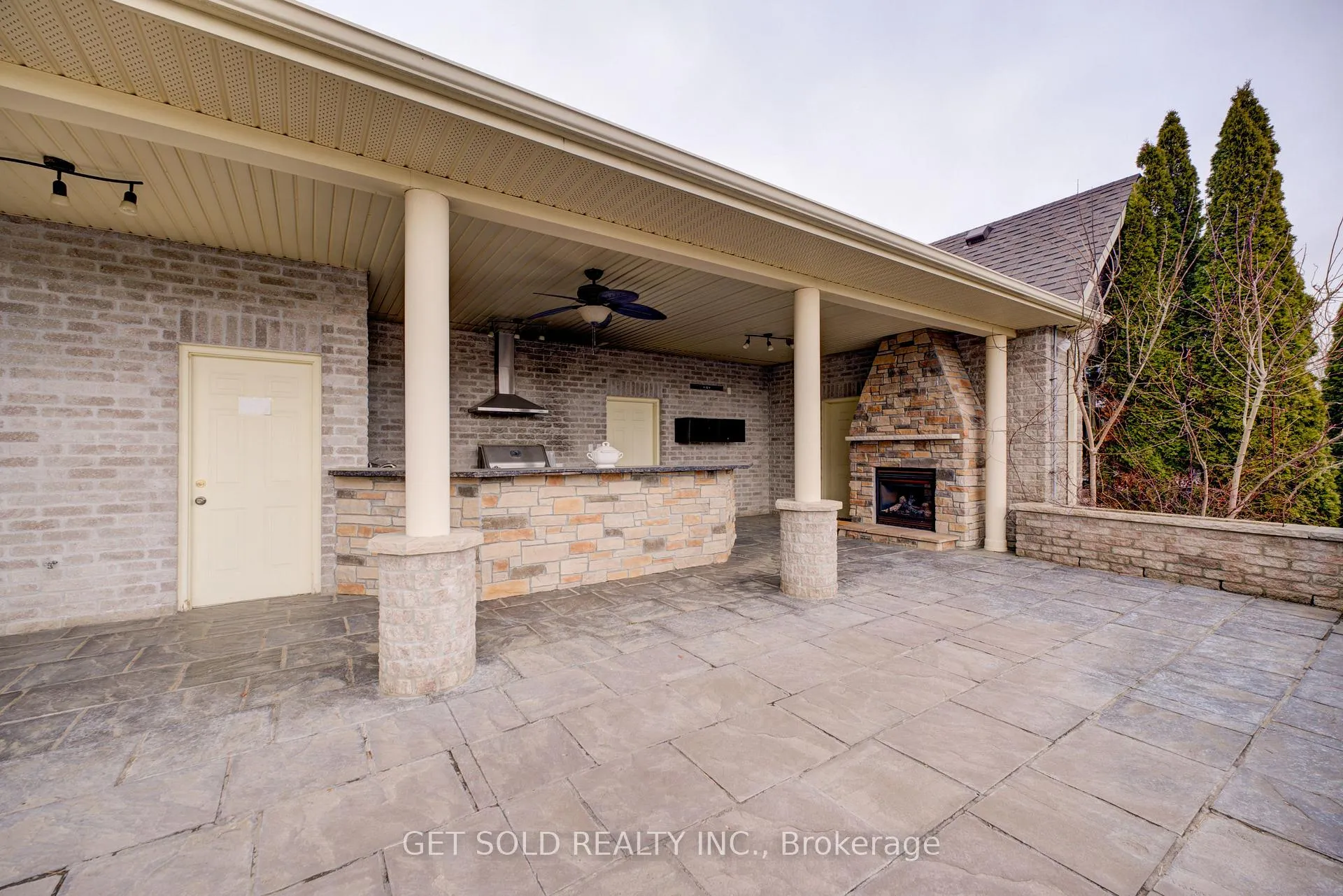 Photo 44 of 214 Maple Avenue S, Brant, Burford — HOMEH