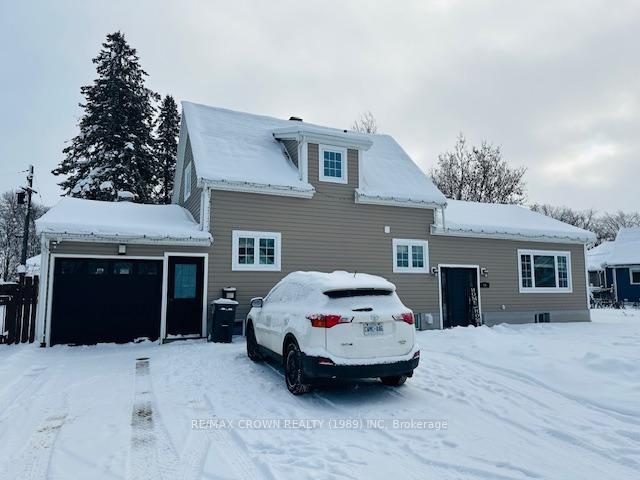Photo 2 of 4 Victoria Street, Kapuskasing — HOMEH