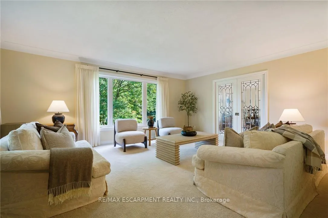 Photo 6 of 373 Brookview Court, Hamilton, Ancaster — HOMEH