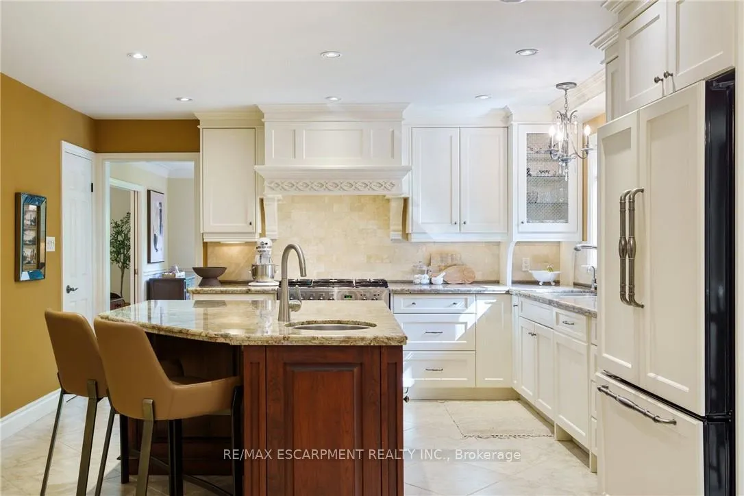 Photo 15 of 373 Brookview Court, Hamilton, Ancaster — HOMEH